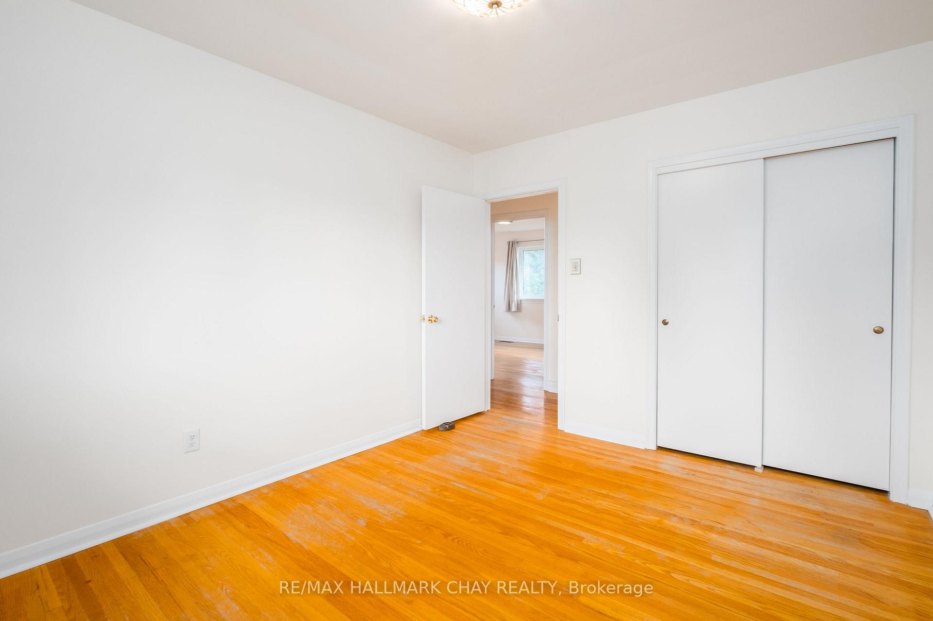 Photo 25 of 44 Amelia Street, Barrie, Codrington — HOMEH