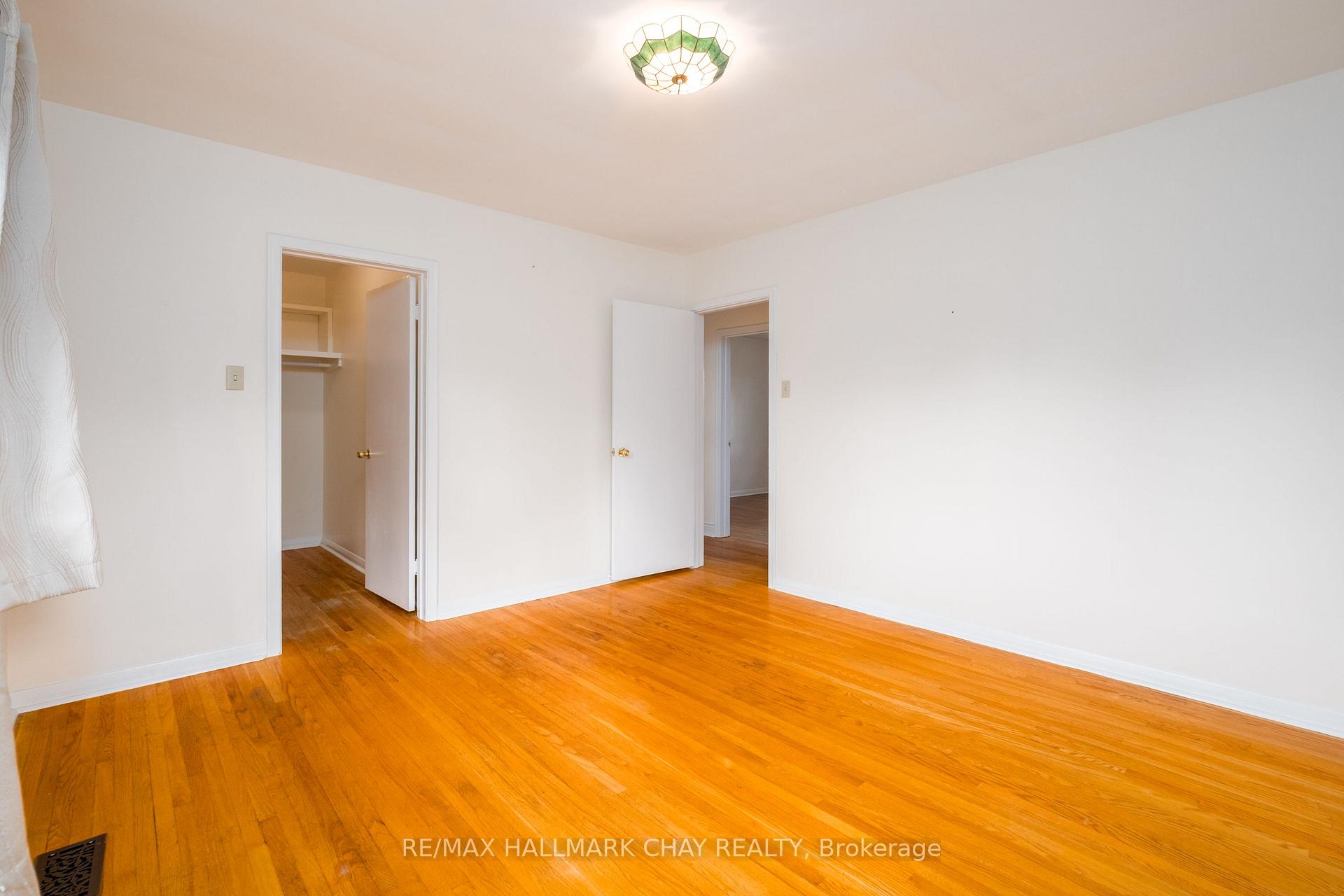Photo 30 of 44 Amelia Street, Barrie, Codrington — HOMEH