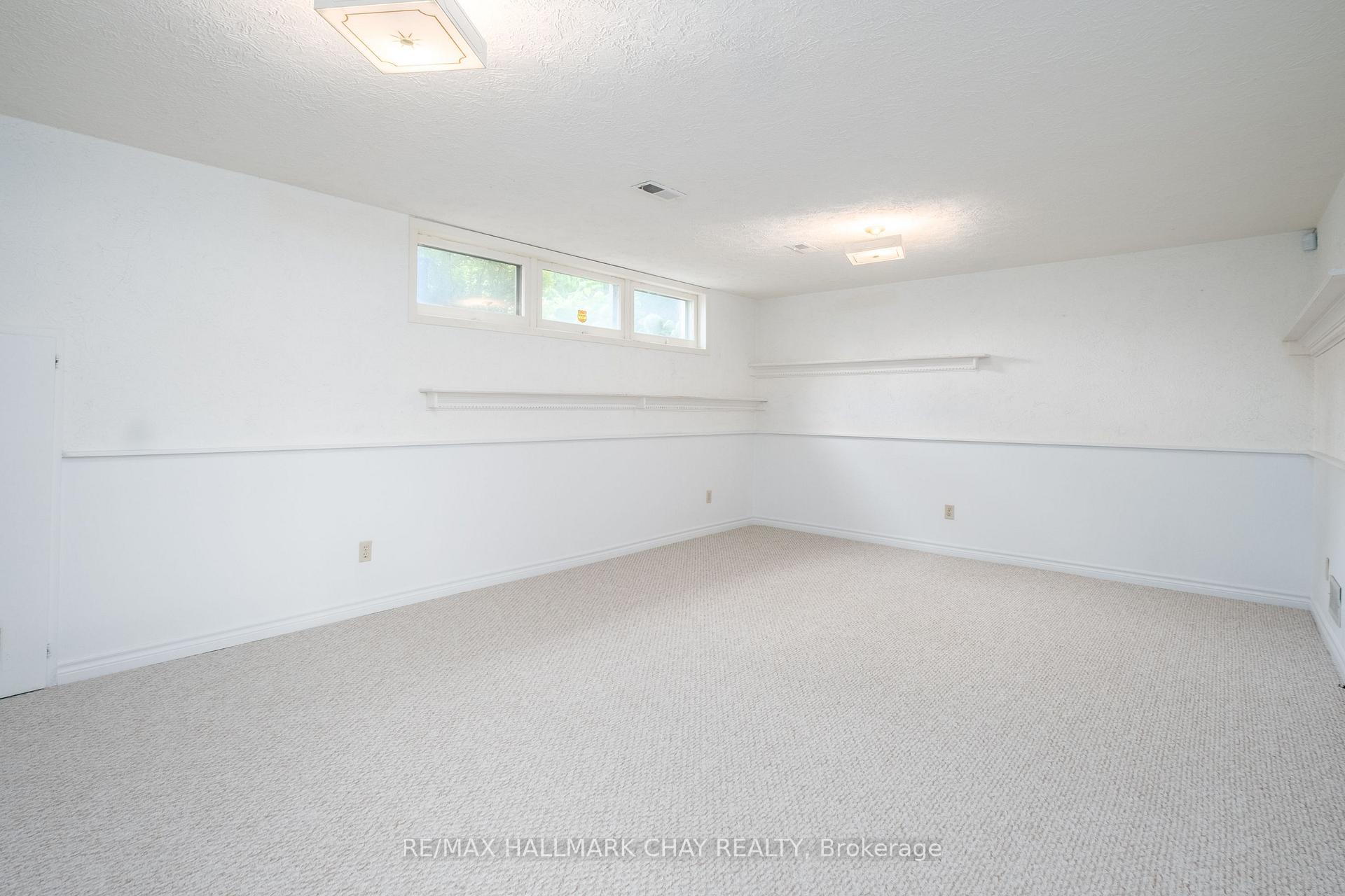 Photo 33 of 44 Amelia Street, Barrie, Codrington — HOMEH