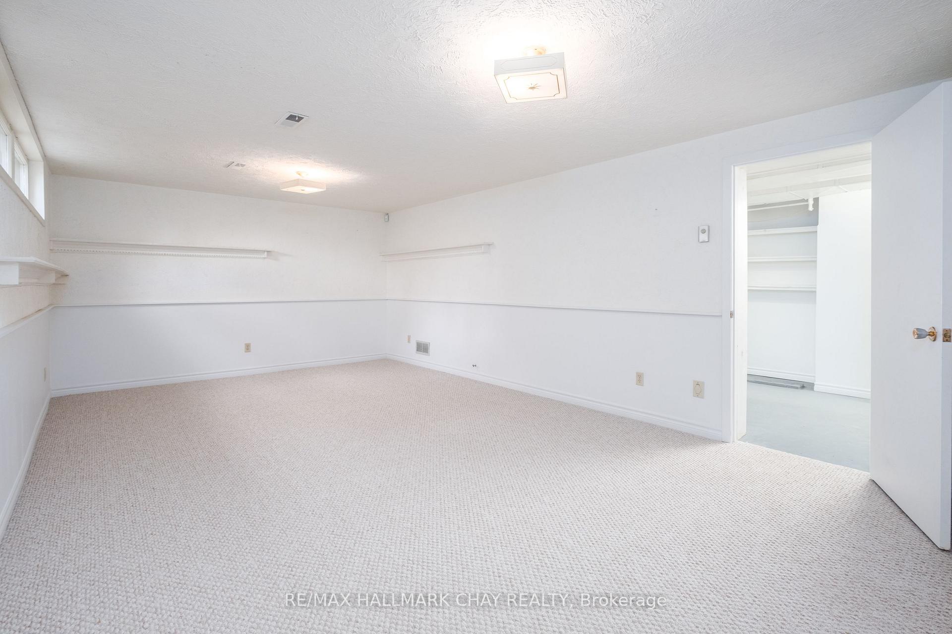Photo 35 of 44 Amelia Street, Barrie, Codrington — HOMEH