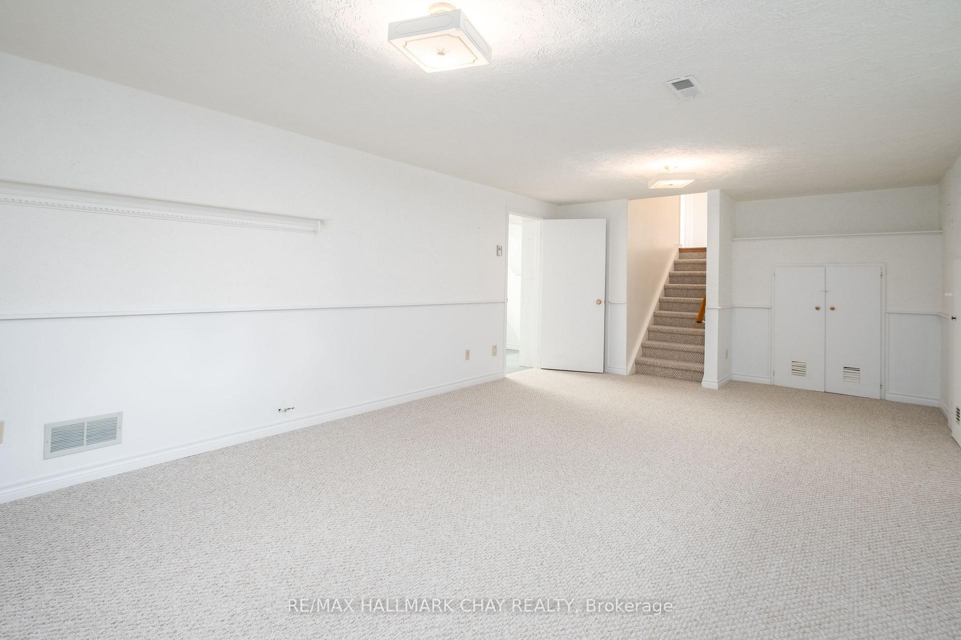 Photo 37 of 44 Amelia Street, Barrie, Codrington — HOMEH