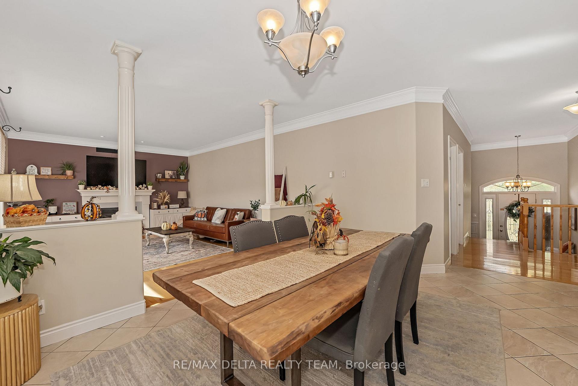 Photo 4 of 3782 Etienne Road, Ottawa, Cumberland West — HOMEH