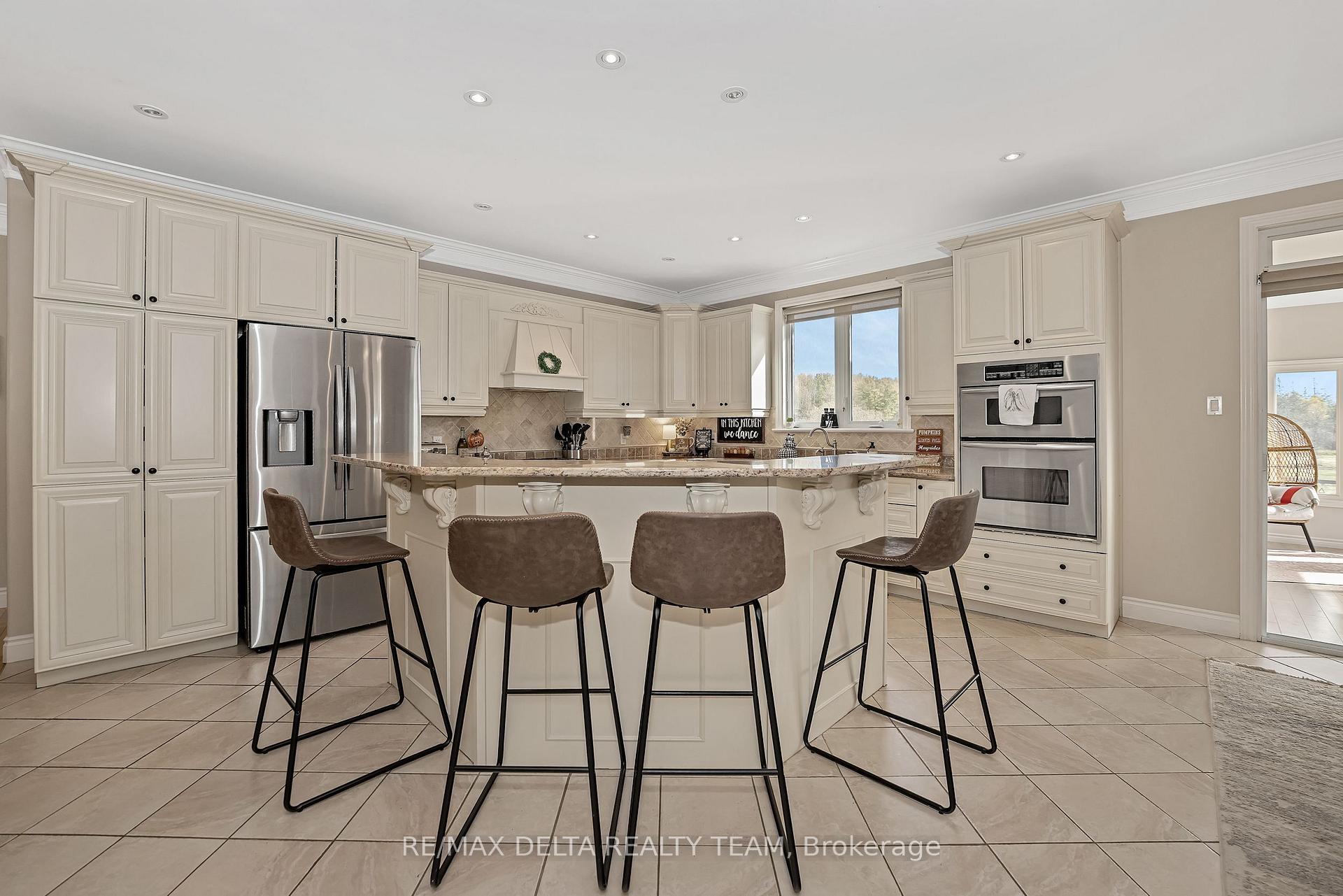 Photo 7 of 3782 Etienne Road, Ottawa, Cumberland West — HOMEH