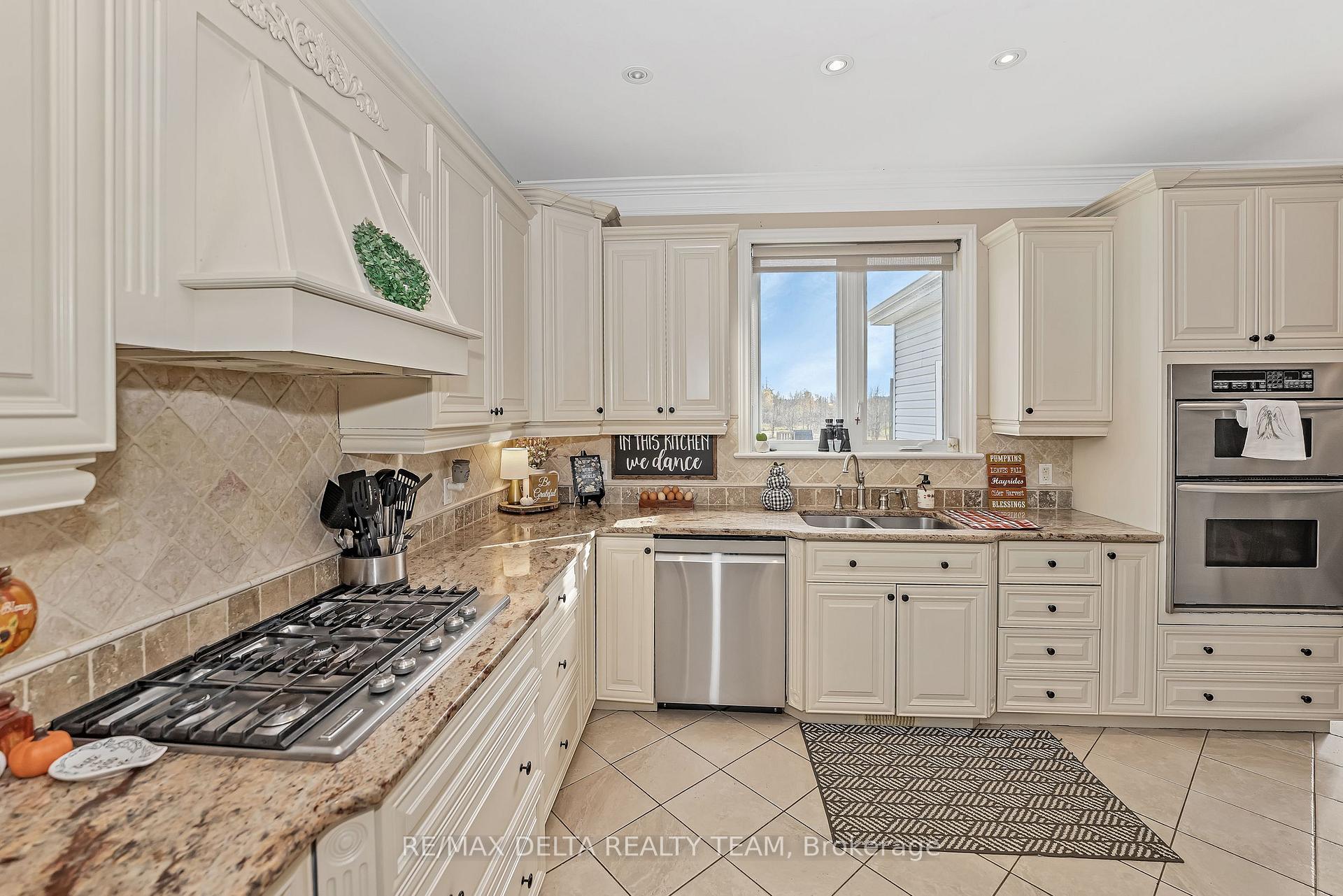 Photo 8 of 3782 Etienne Road, Ottawa, Cumberland West — HOMEH