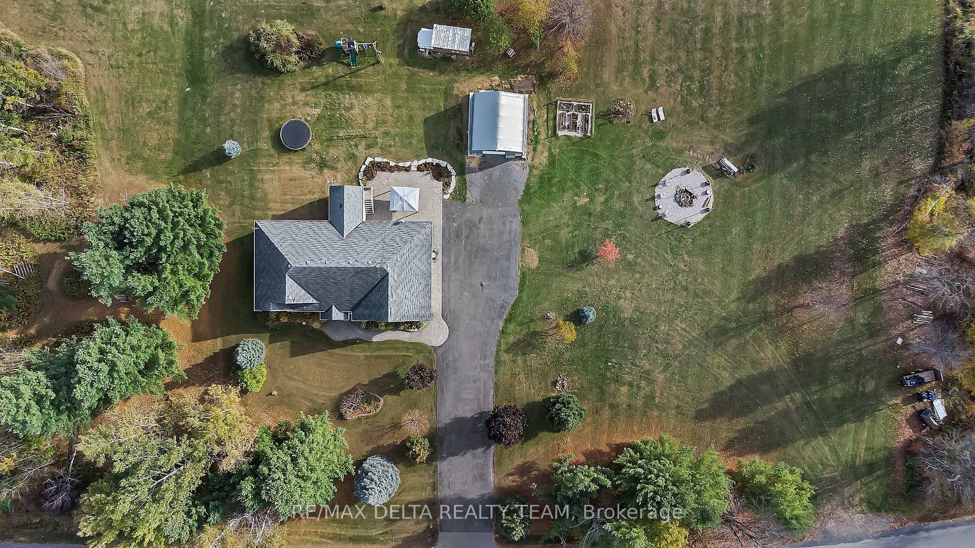Photo 2 of 3782 Etienne Road, Ottawa, Cumberland West — HOMEH