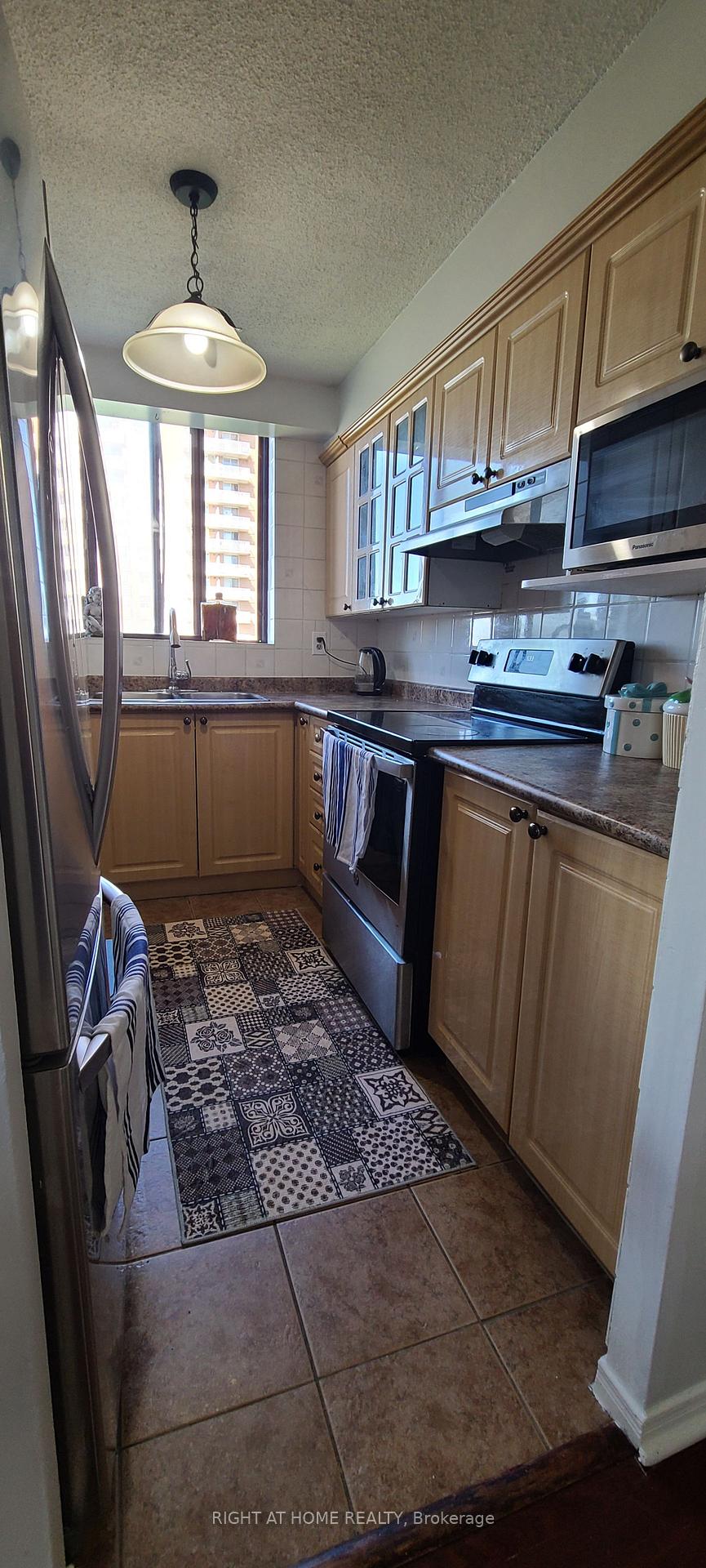 Photo 11 of Unit 405, 10 Tapscott Road, Scarborough, Malvern — HOMEH