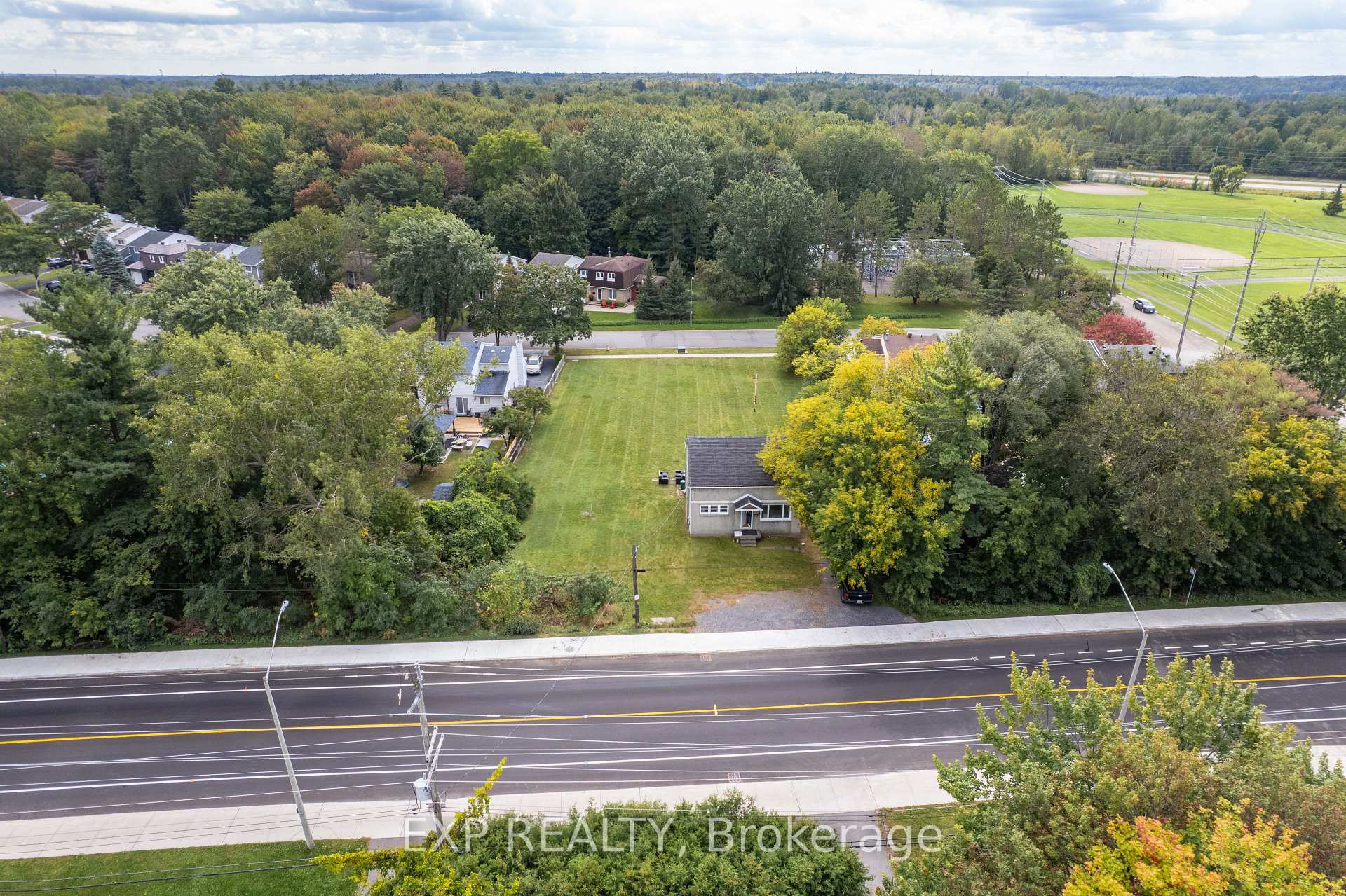 Photo 3 of 2446 Innes Road, Ottawa, Blackburn Hamlet (South) — HOMEH