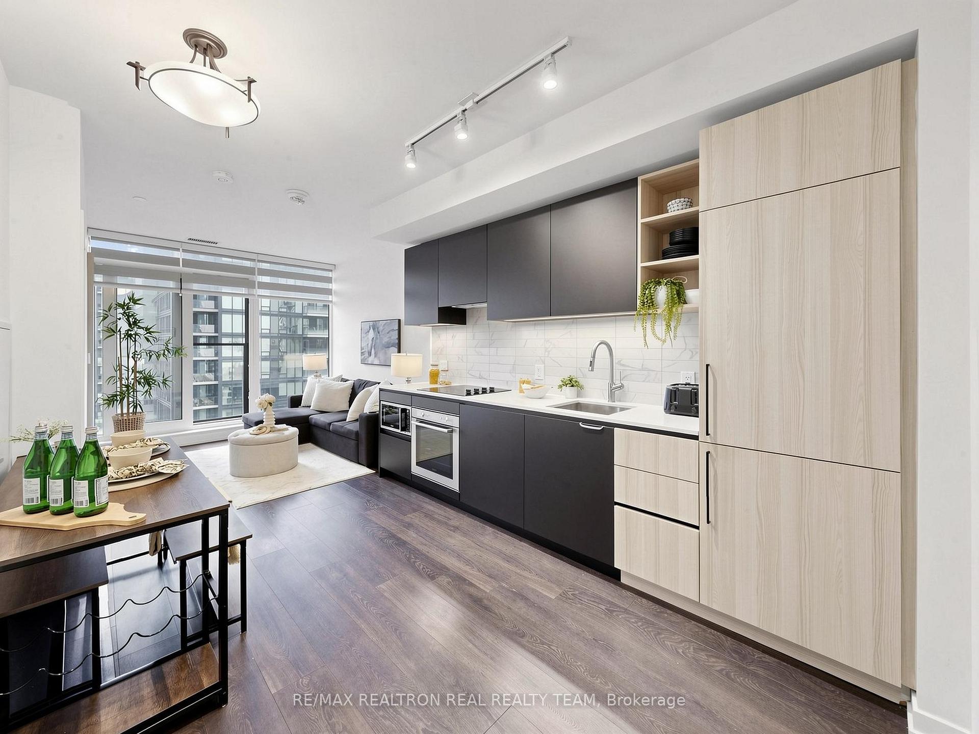 Photo 10 of Unit 2807, 55 Mercer Street, Toronto, Waterfront Communities — HOMEH