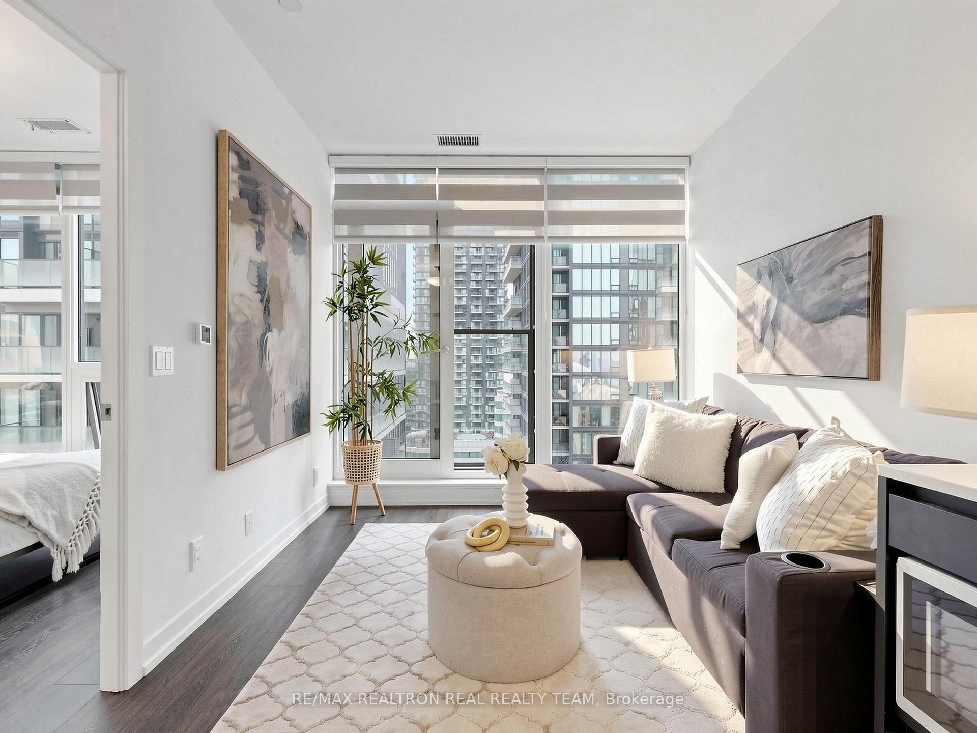 Photo 14 of Unit 2807, 55 Mercer Street, Toronto, Waterfront Communities — HOMEH