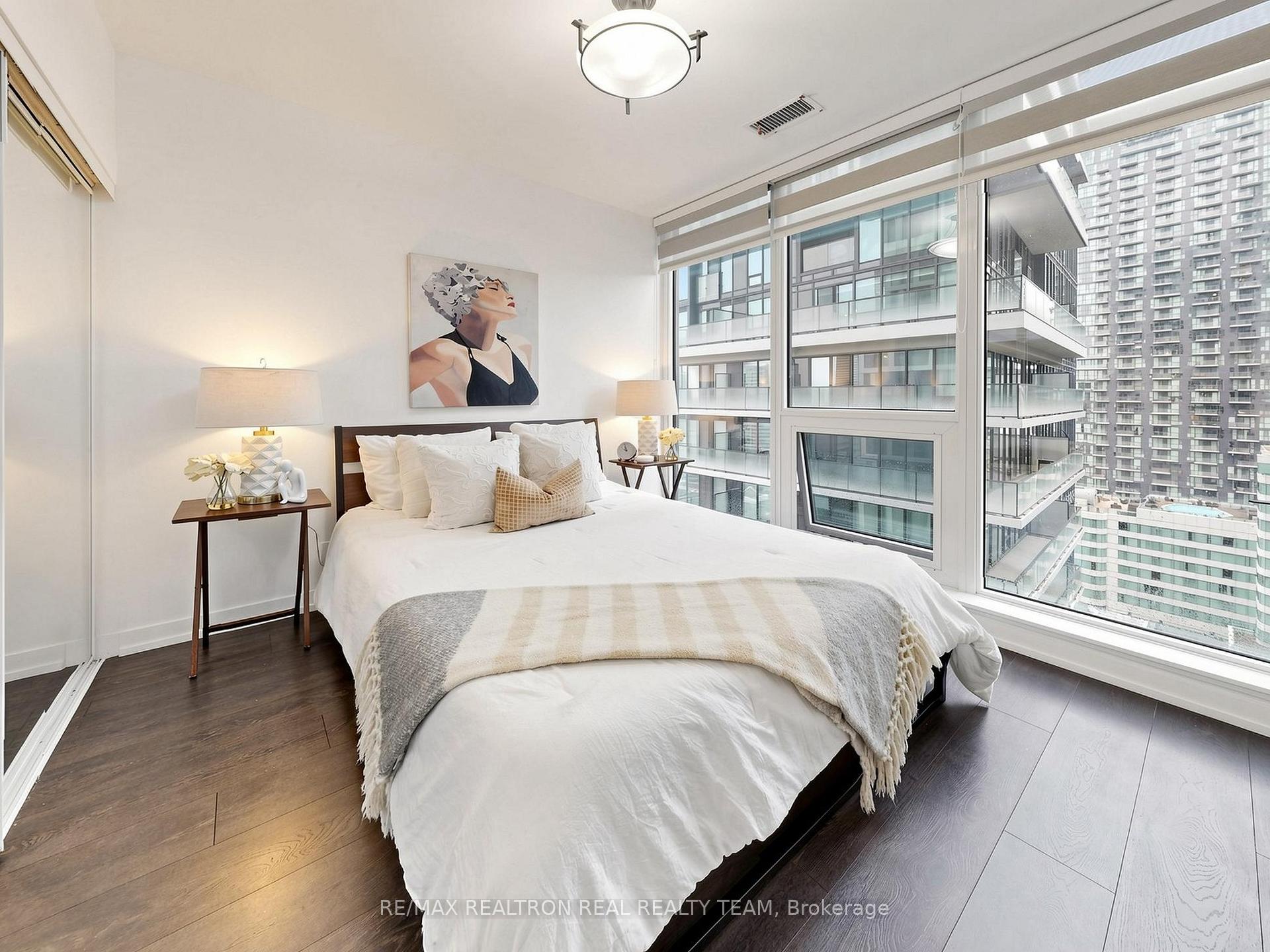 Photo 26 of Unit 2807, 55 Mercer Street, Toronto, Waterfront Communities — HOMEH