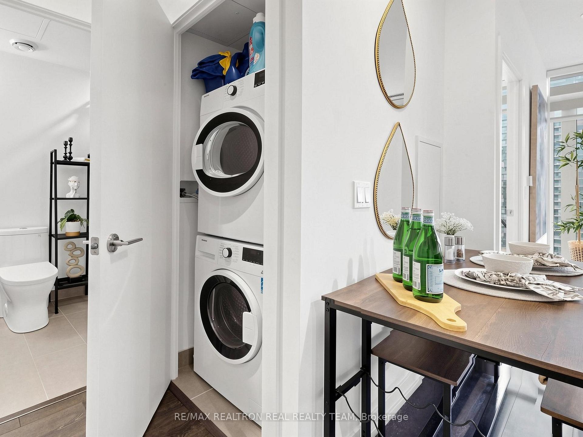 Photo 33 of Unit 2807, 55 Mercer Street, Toronto, Waterfront Communities — HOMEH