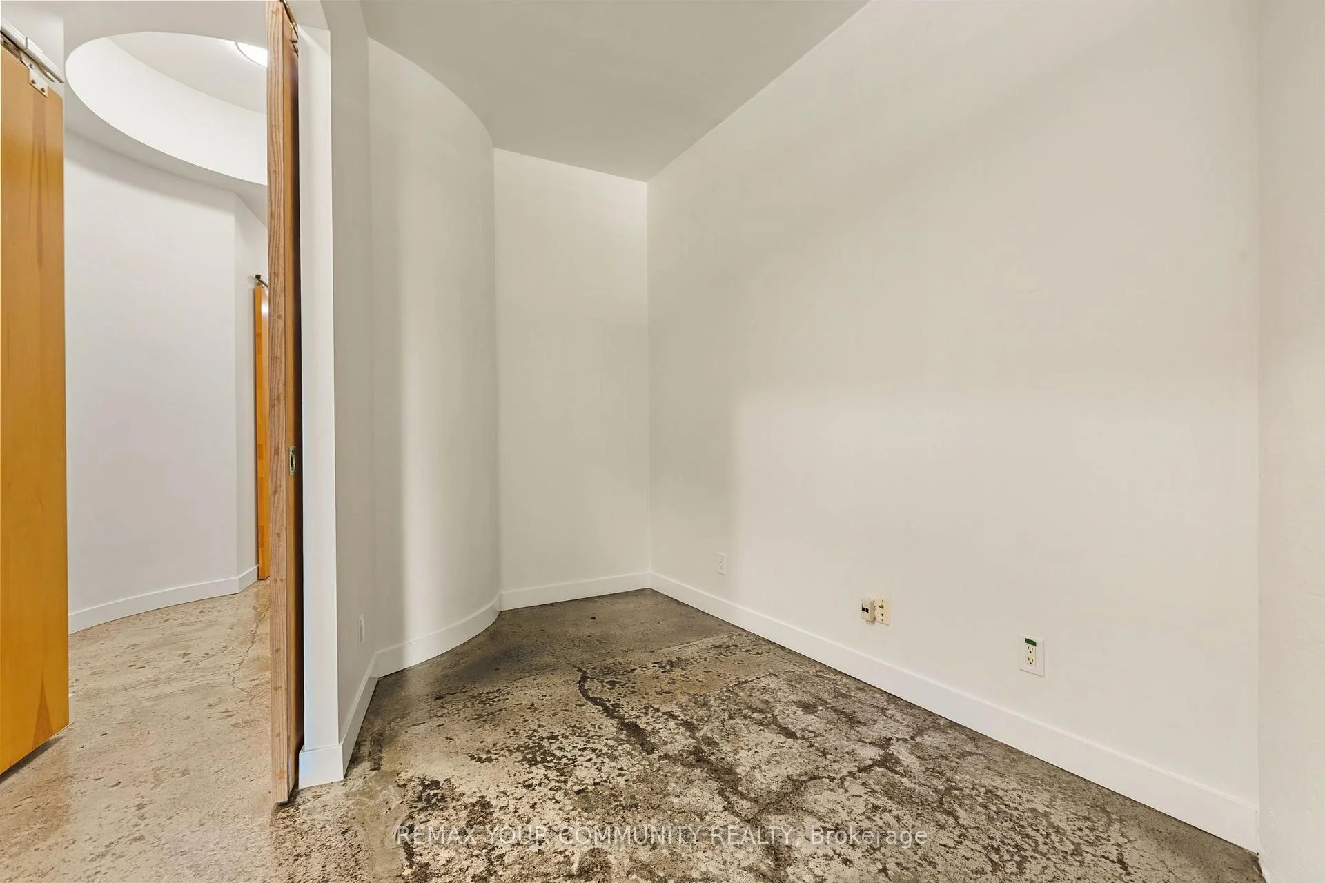 Photo 10 of Unit 839, 155 Dalhousie Street, Toronto, Church-Yonge Corridor — HOMEH