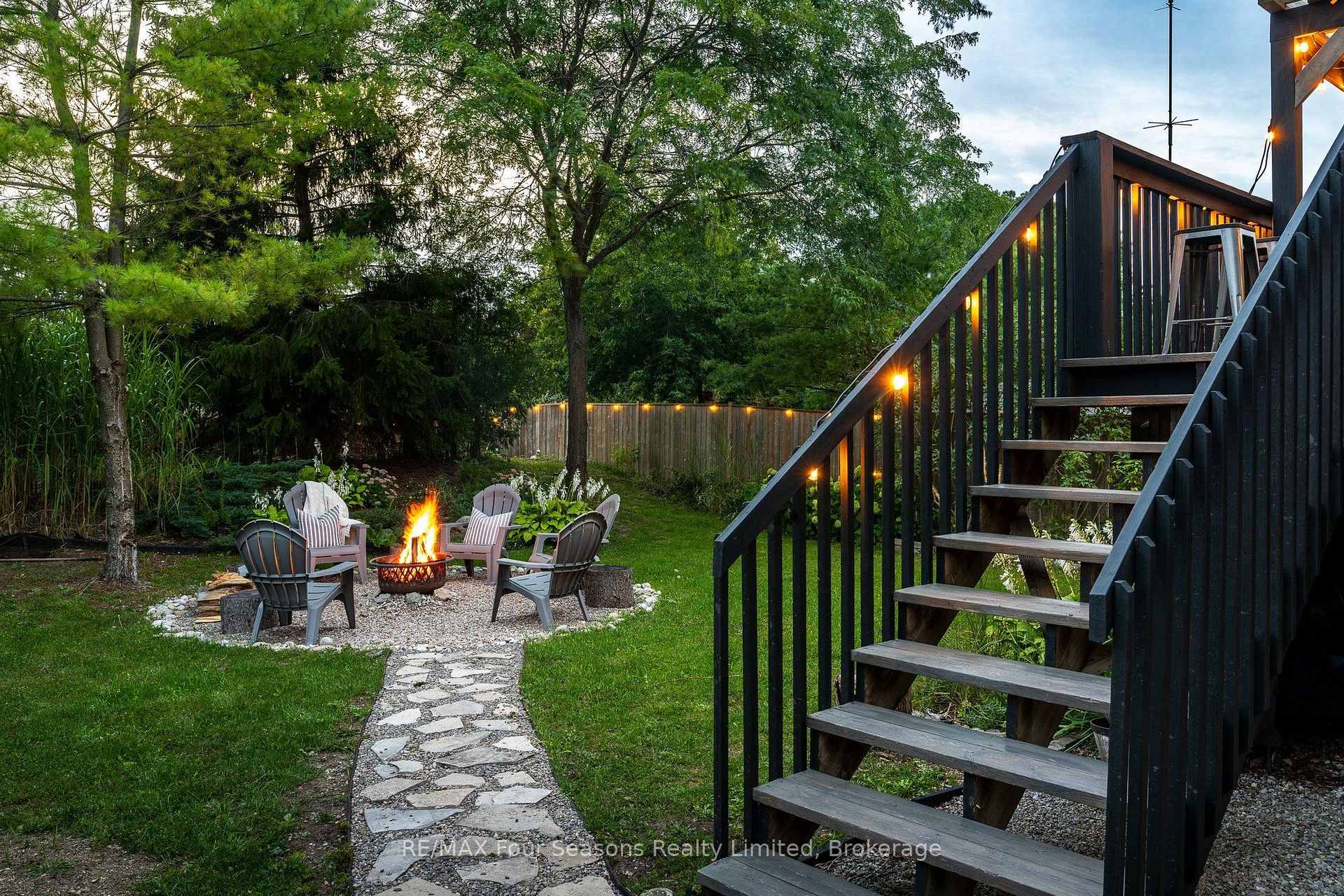 Photo 3 of 32 Christy Drive, Wasaga Beach — HOMEH