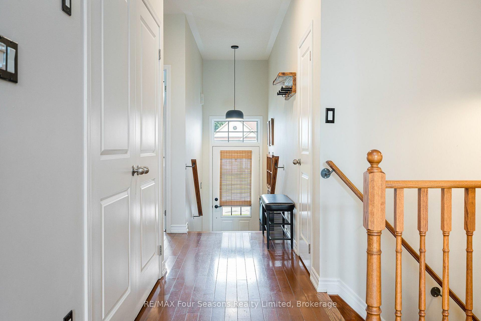Photo 13 of 32 Christy Drive, Wasaga Beach — HOMEH