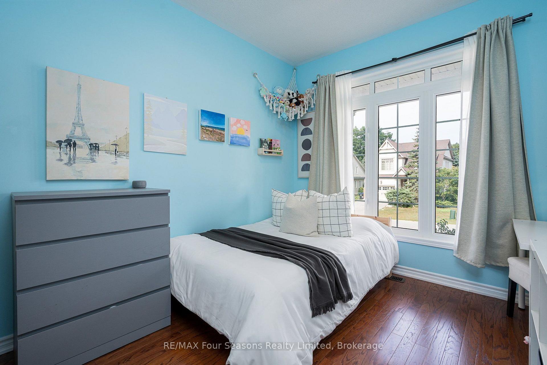 Photo 17 of 32 Christy Drive, Wasaga Beach — HOMEH
