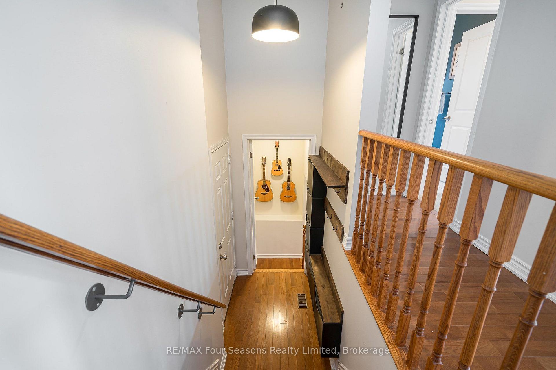 Photo 19 of 32 Christy Drive, Wasaga Beach — HOMEH