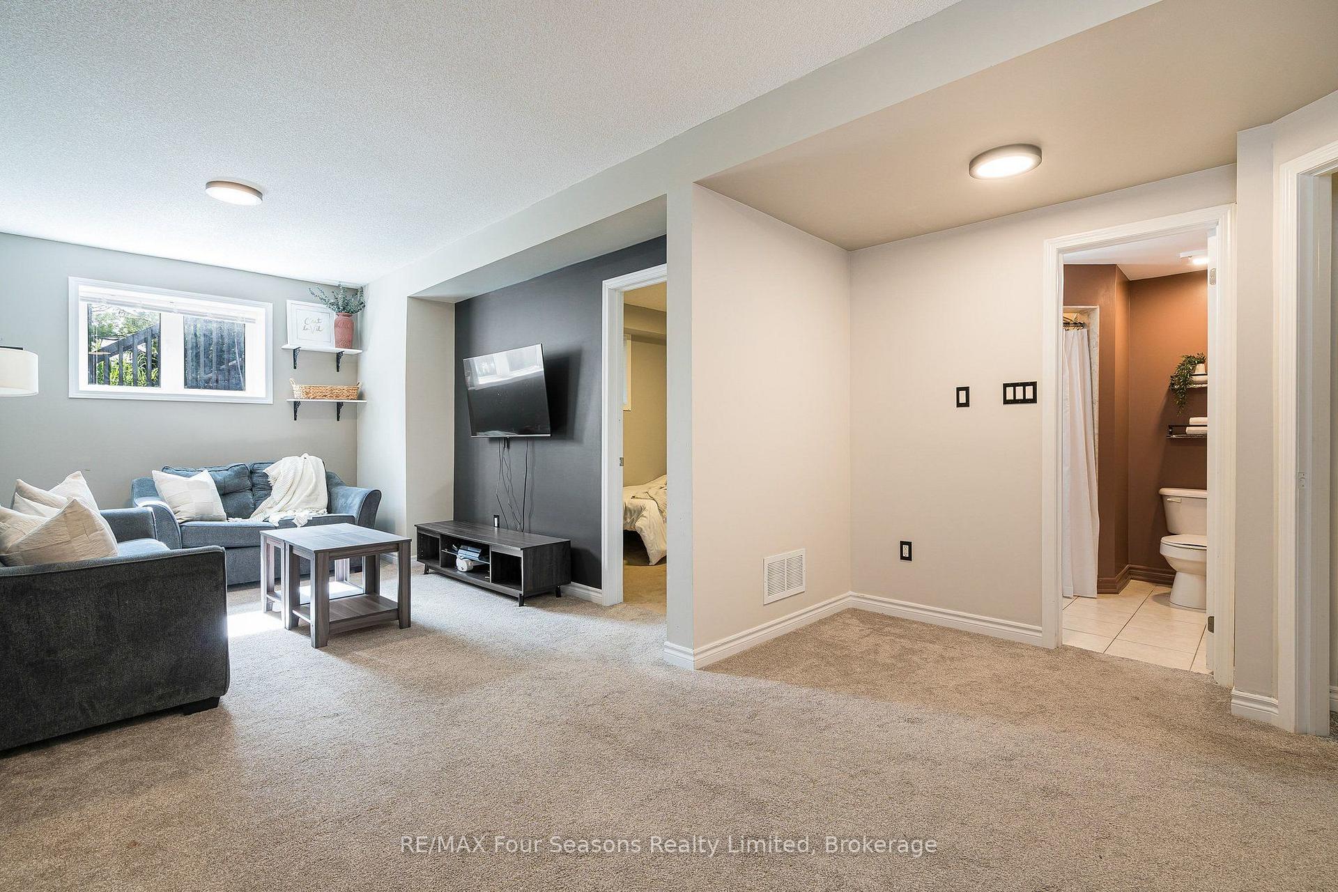 Photo 23 of 32 Christy Drive, Wasaga Beach — HOMEH