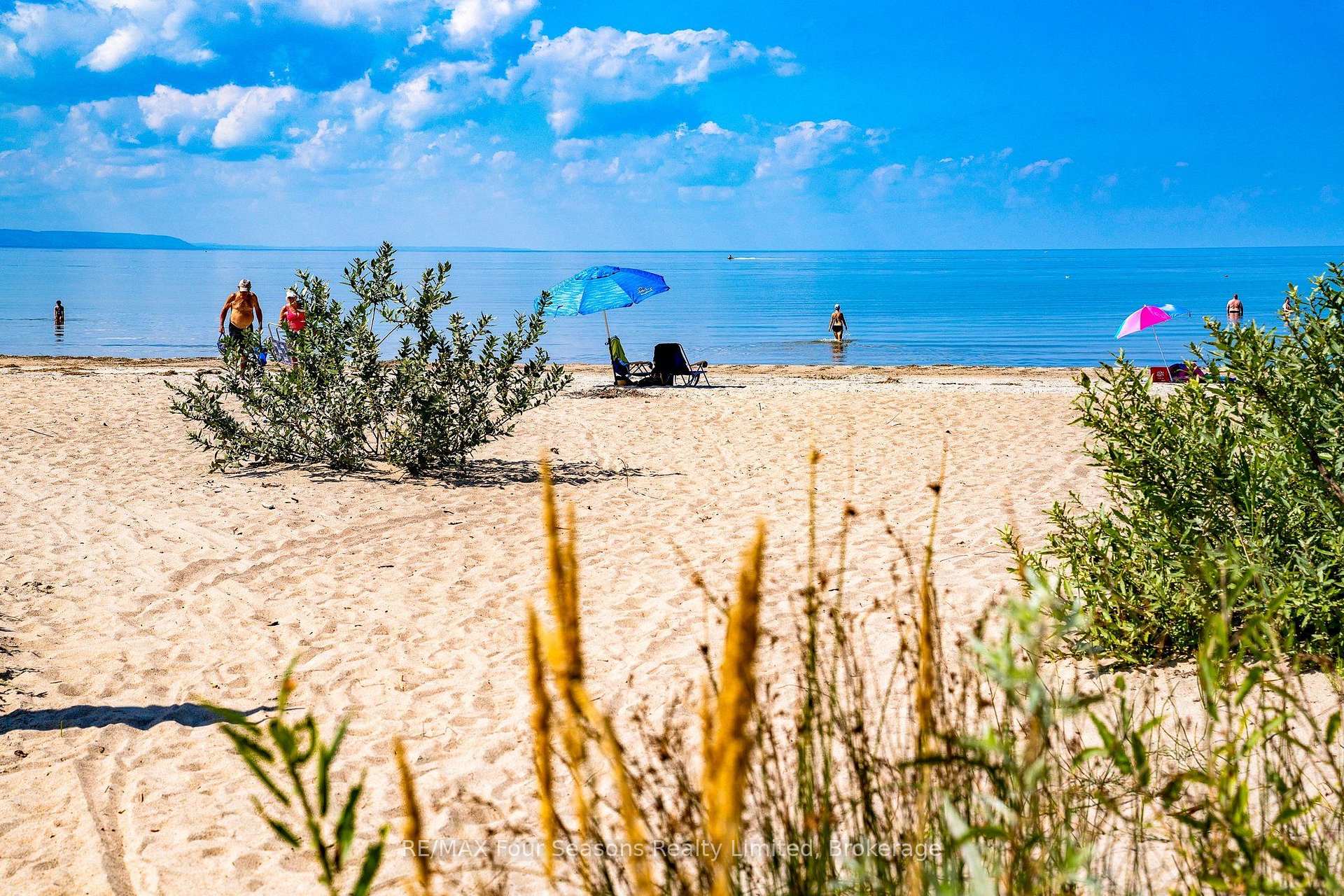 Photo 35 of 32 Christy Drive, Wasaga Beach — HOMEH