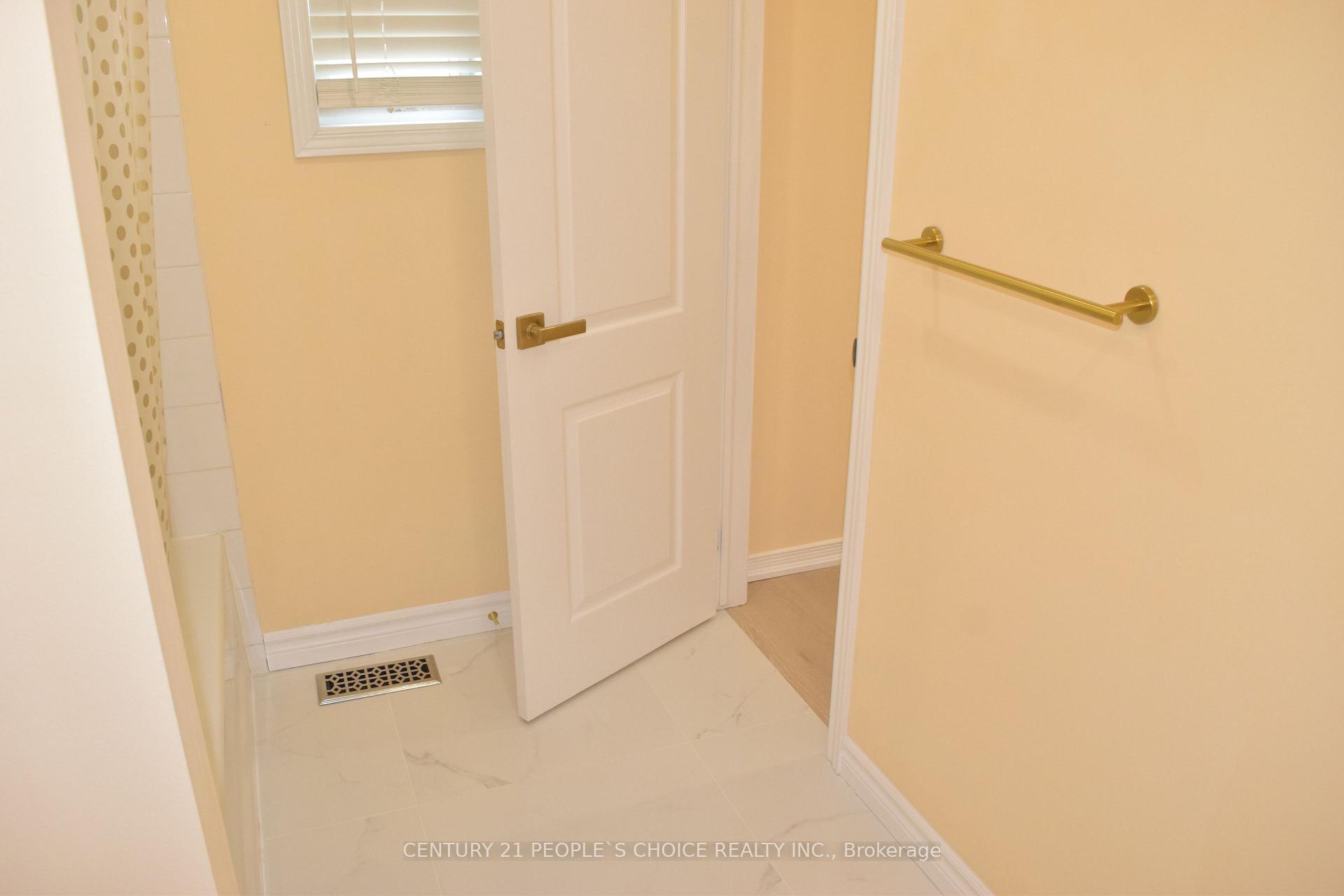 Photo 29 of 19 Mckitrick Drive, Orangeville — HOMEH