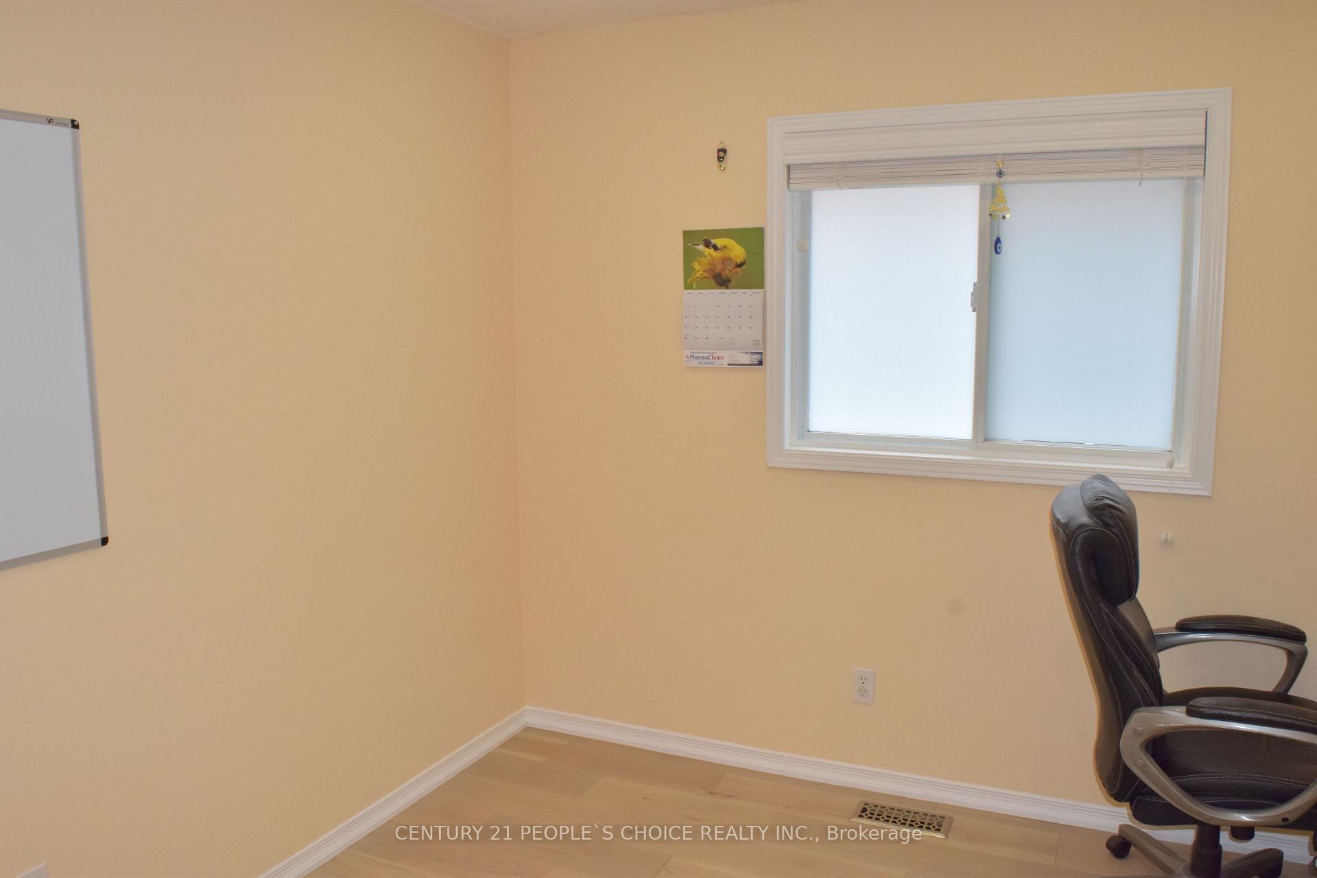 Photo 35 of 19 Mckitrick Drive, Orangeville — HOMEH