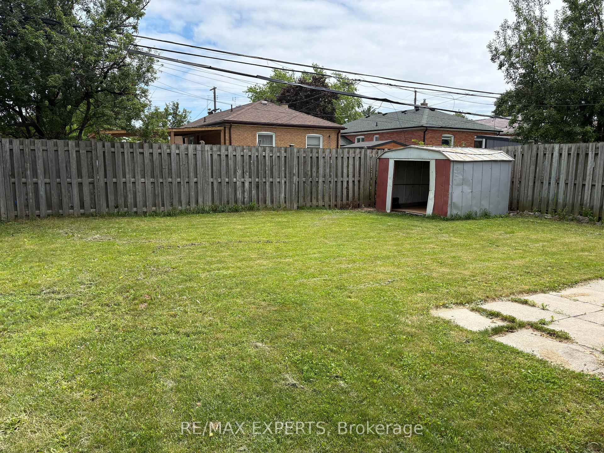 Photo 12 of 733 Markham Road, Scarborough, Woburn — HOMEH