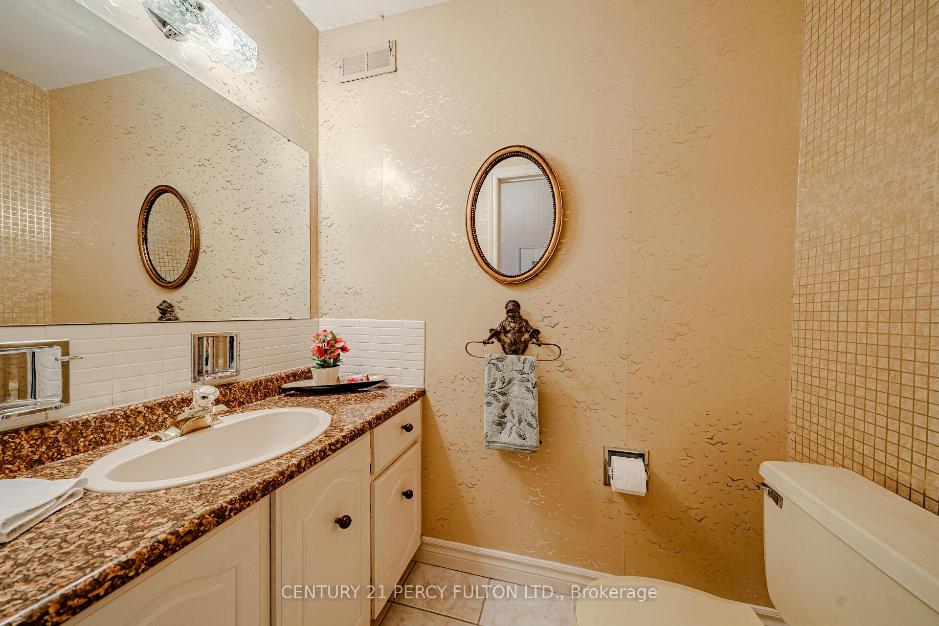 Photo 18 of 39 Apollo Drive, North York, Banbury-Don Mills — HOMEH