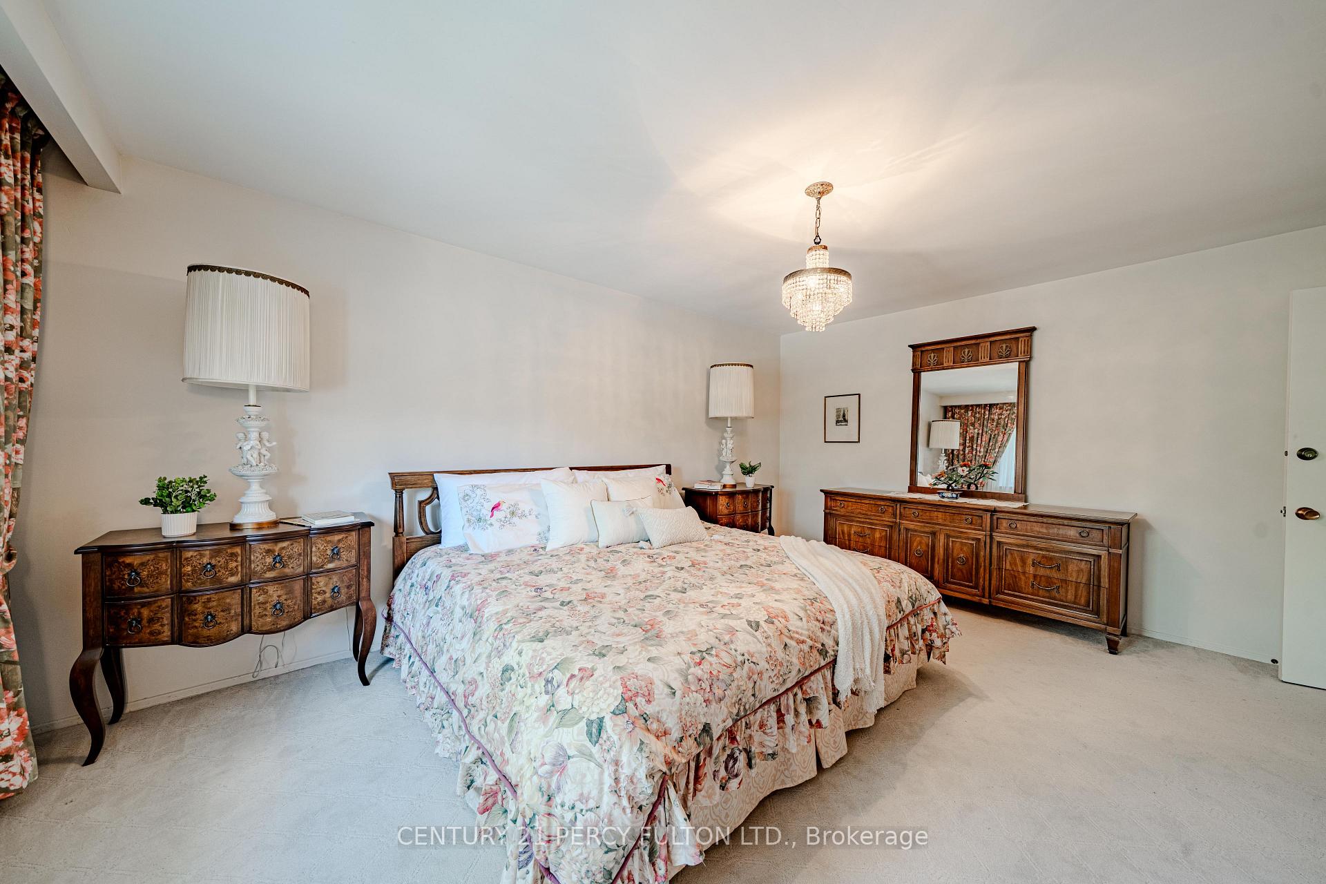 Photo 23 of 39 Apollo Drive, North York, Banbury-Don Mills — HOMEH