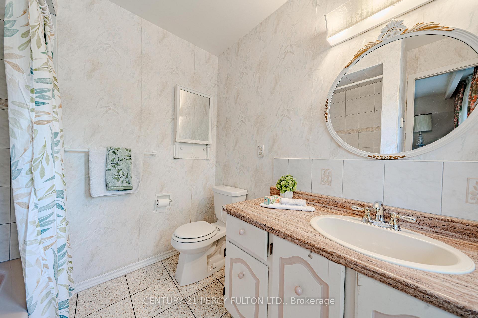 Photo 25 of 39 Apollo Drive, North York, Banbury-Don Mills — HOMEH
