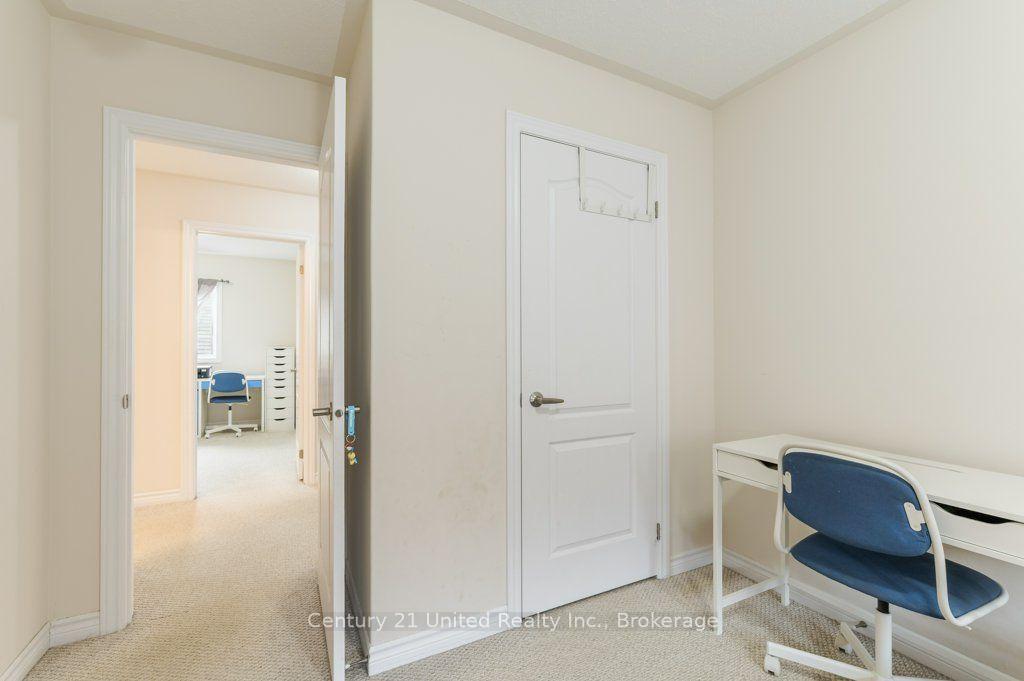 Photo 13 of 57 Voyageur Street, Peterborough, Northcrest Ward 5 — HOMEH