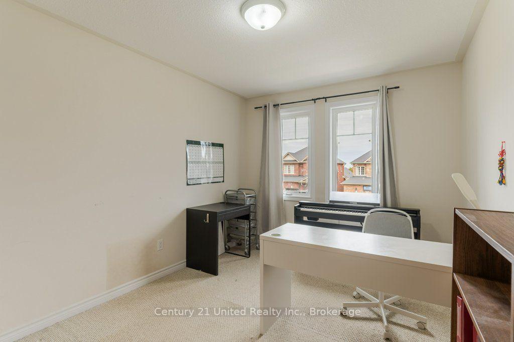 Photo 16 of 57 Voyageur Street, Peterborough, Northcrest Ward 5 — HOMEH
