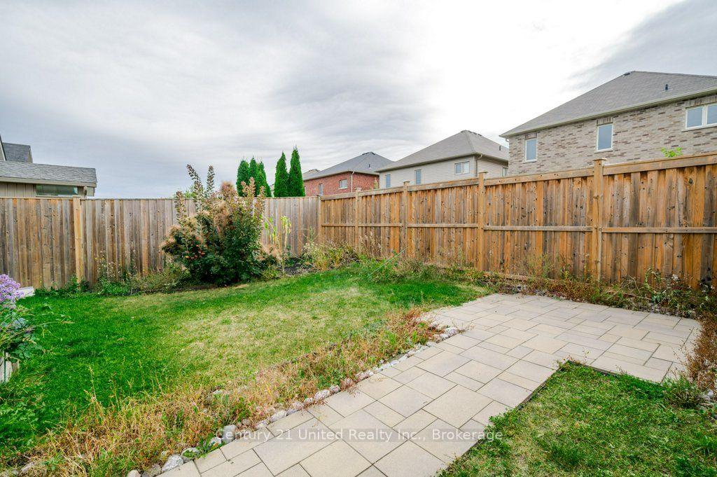 Photo 23 of 57 Voyageur Street, Peterborough, Northcrest Ward 5 — HOMEH
