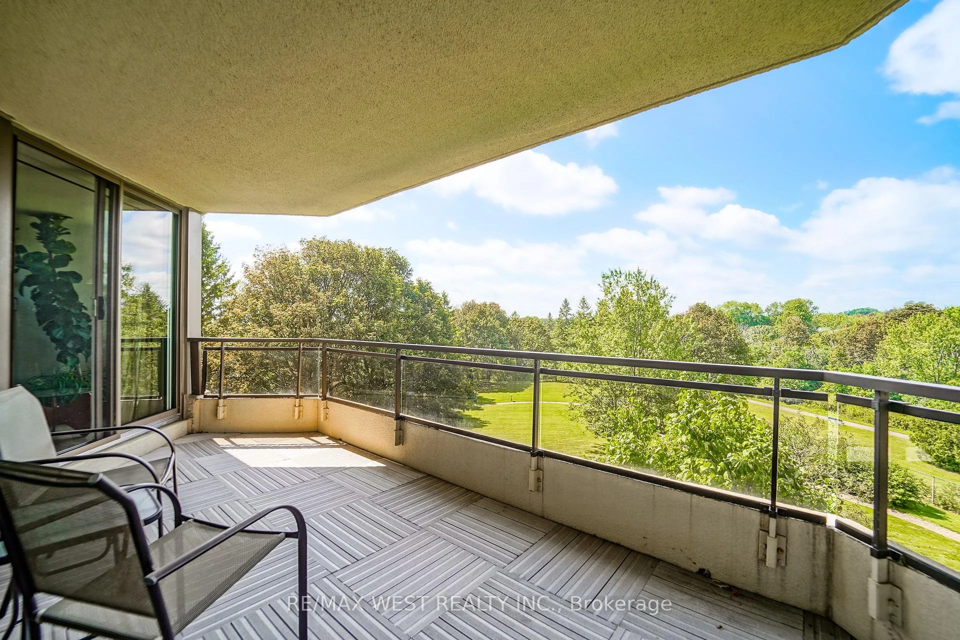 Photo 26 of Unit 305, 700 Wilson Road N, Oshawa, Centennial — HOMEH