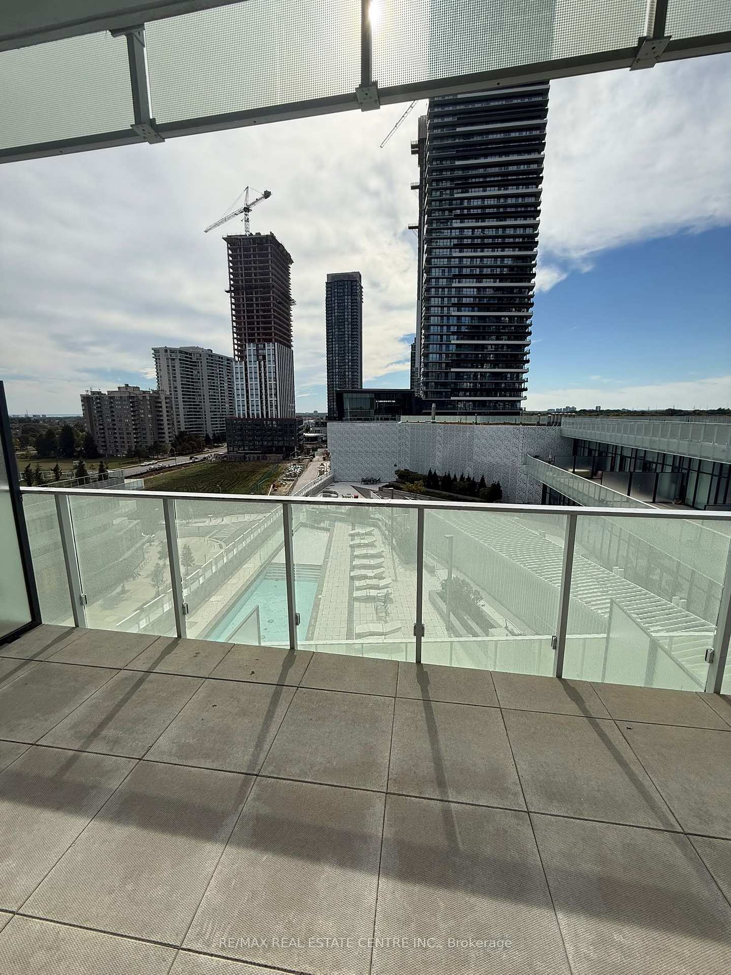 Photo 8 of Unit 605, 3900 Confederation Parkway, Mississauga, City Centre — HOMEH