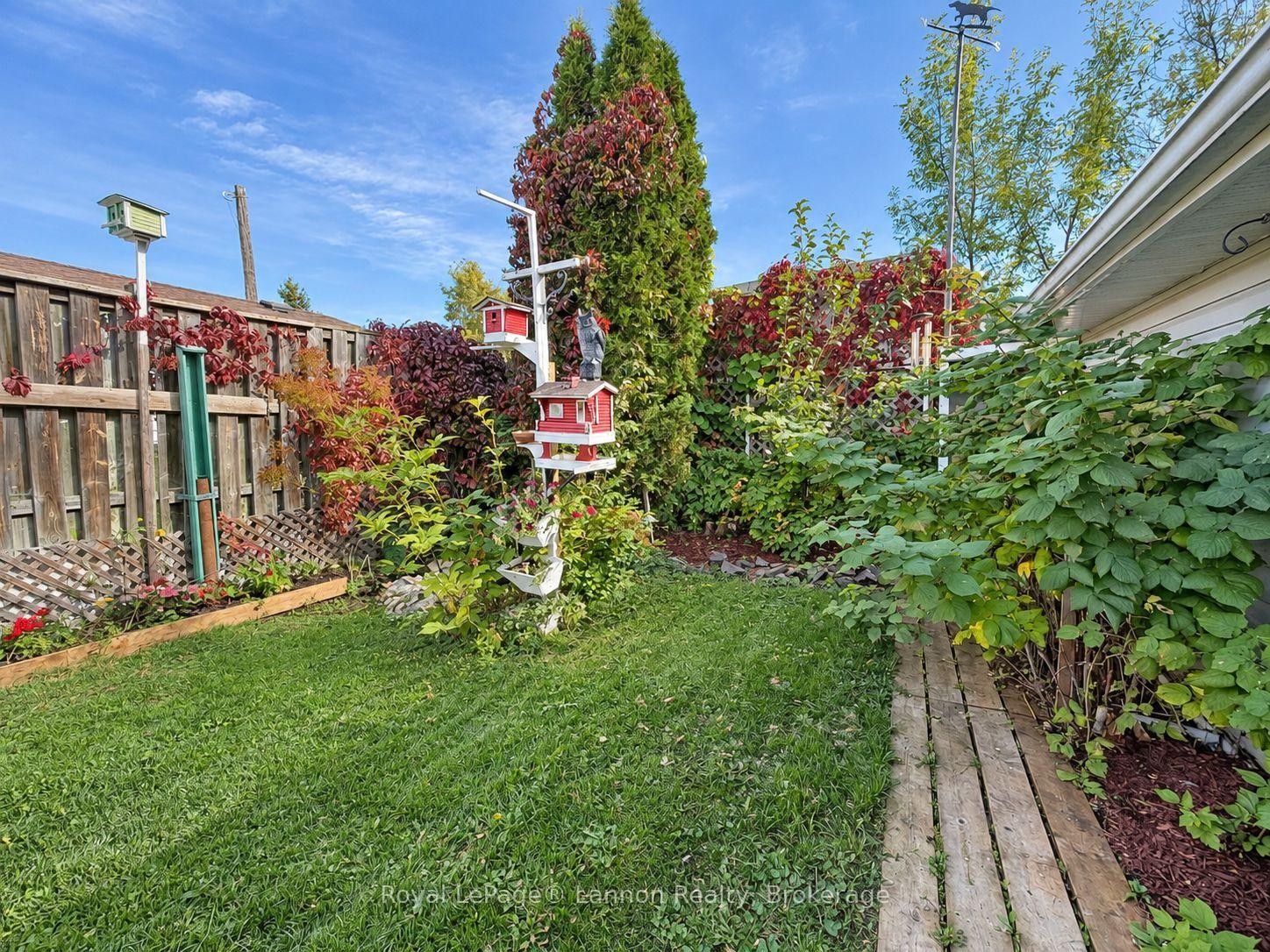 Photo 11 of 345 County Boulevard, Thunder Bay, County Park — HOMEH