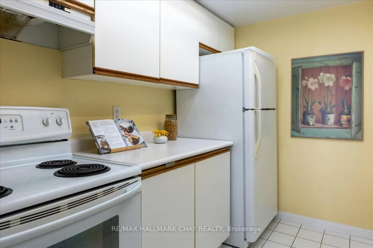 Photo 18 of Unit 1107, 65 Ellen Street, Barrie, Lakeshore — HOMEH