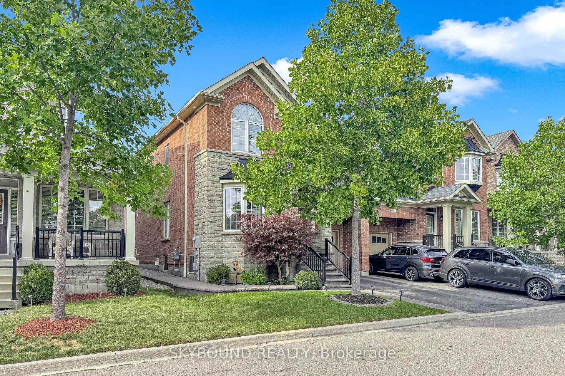 Photo 2 of 1455 Haws Crescent, Milton, Clarke — HOMEH