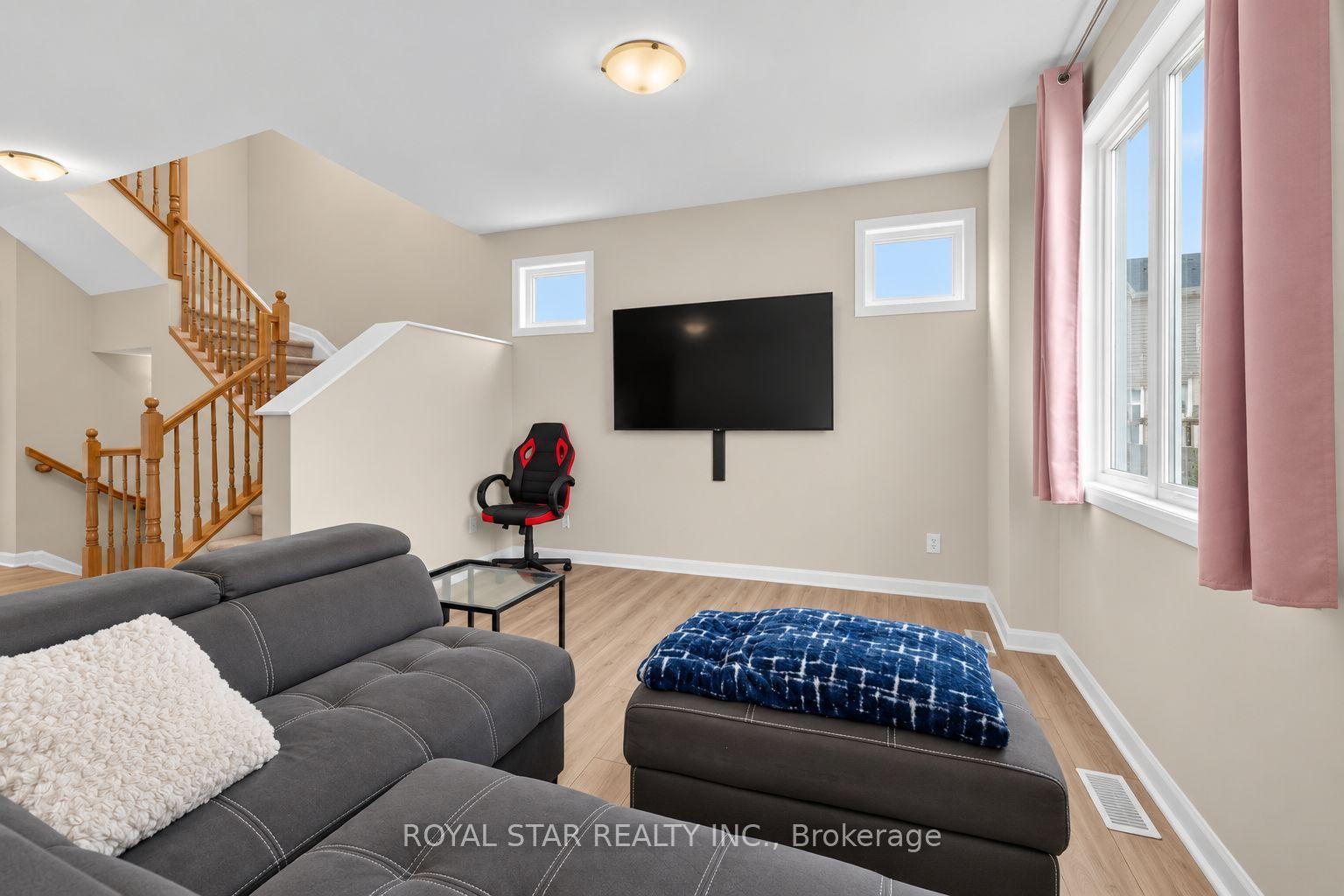 Photo 10 of 83 Gardenpost Terrace, Ottawa, Avalon West — HOMEH