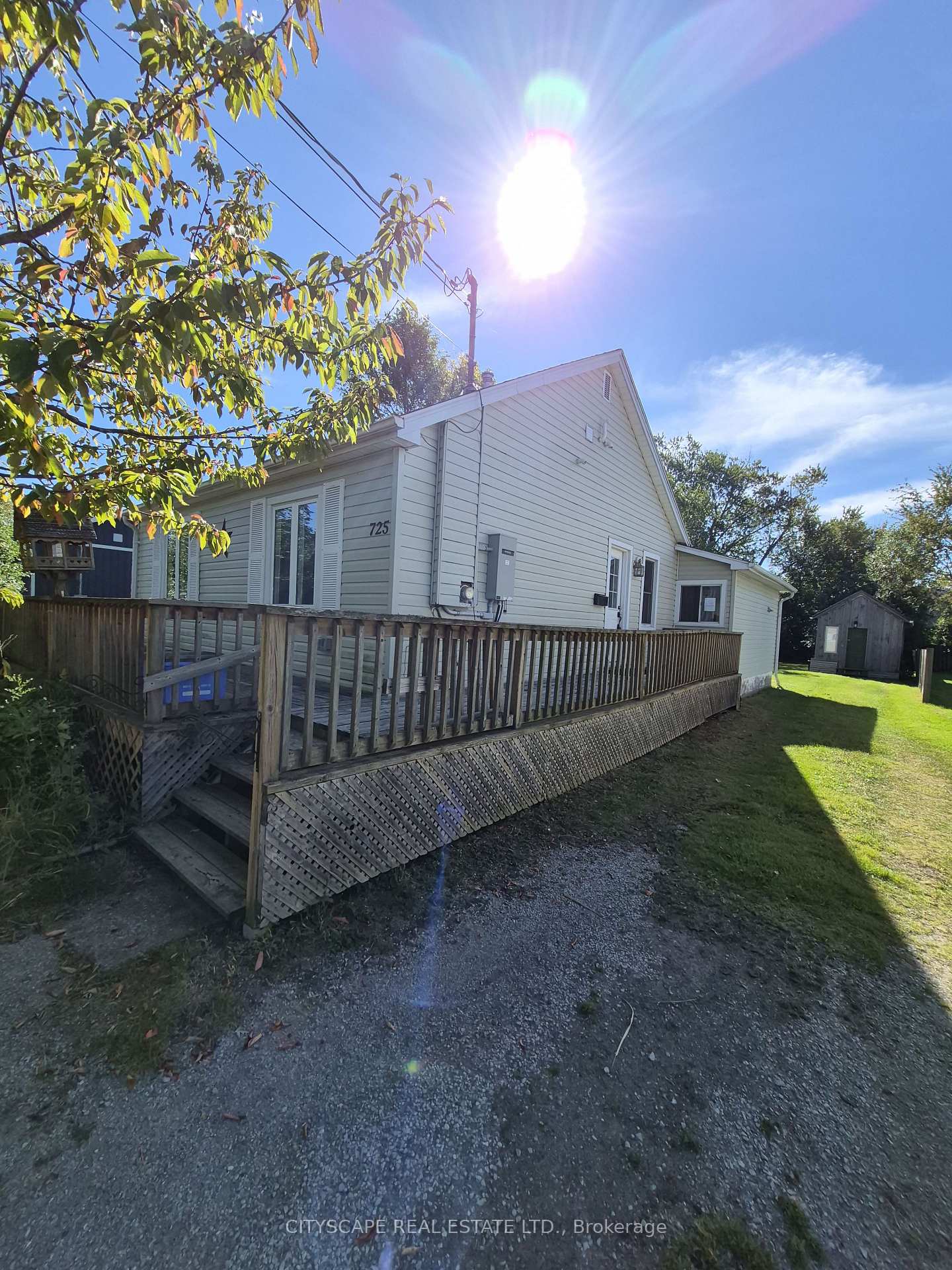 Photo of 725 Dominion Road