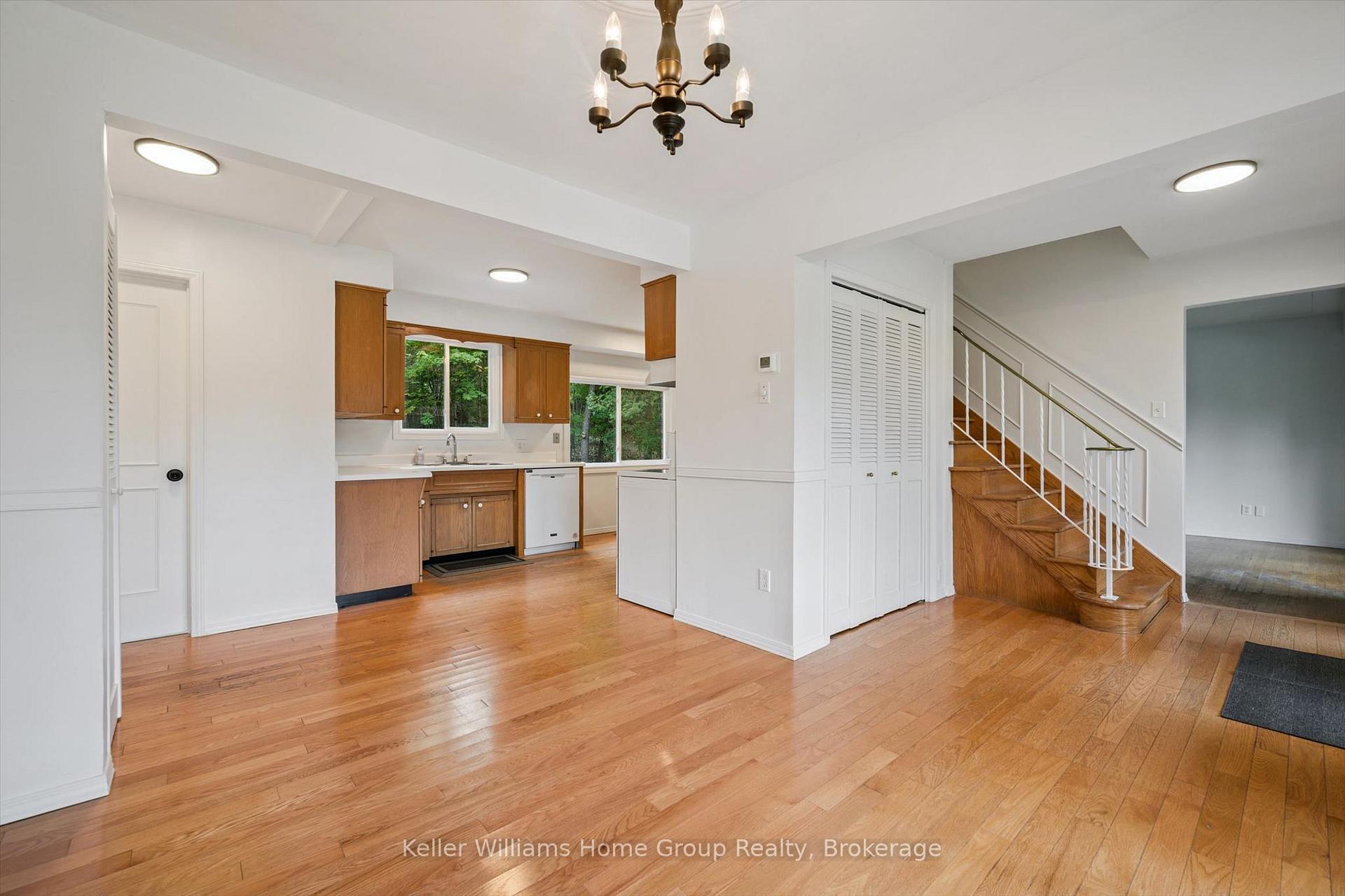 Photo 10 of 73 Water Street E, Centre Wellington, Elora/Salem — HOMEH