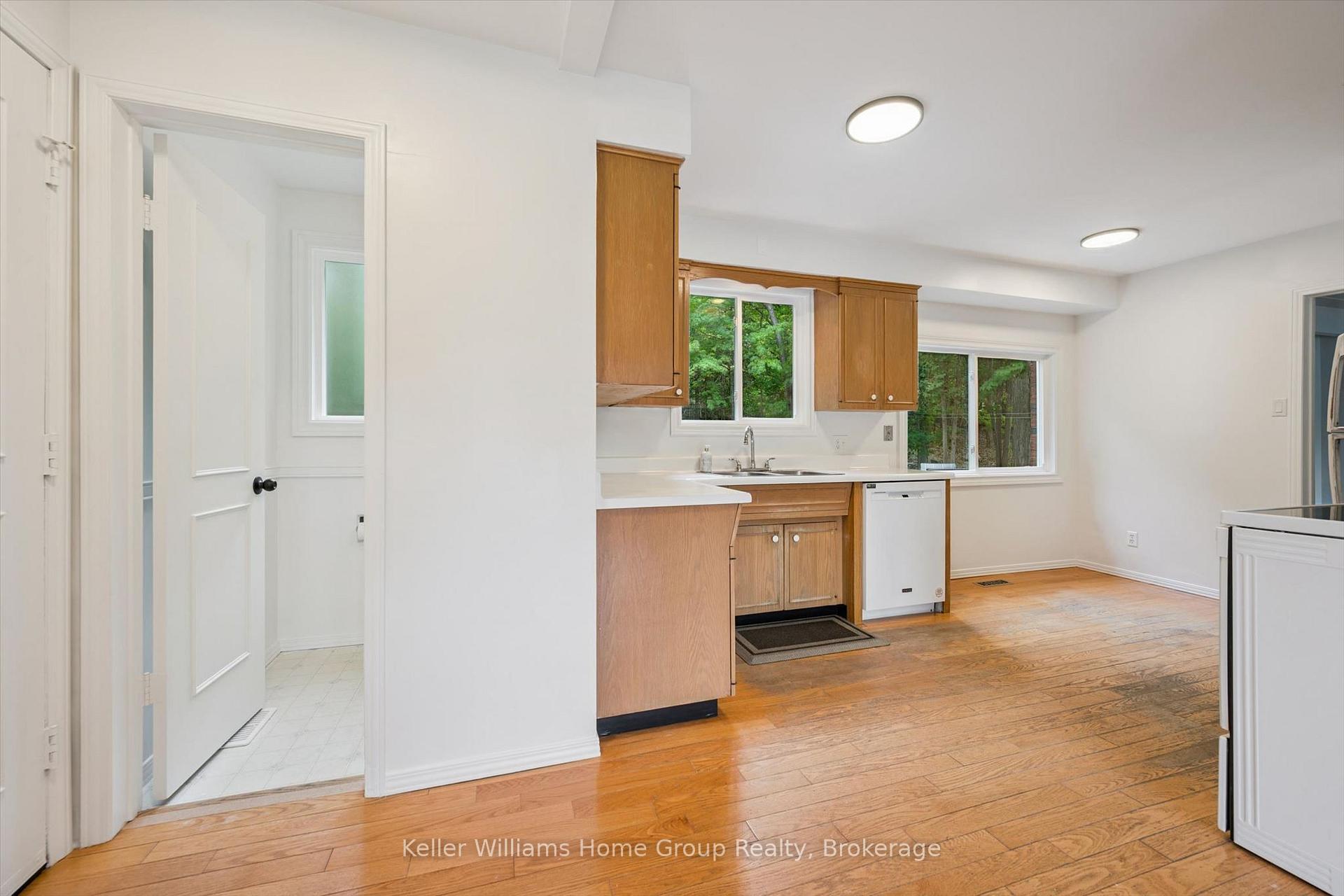 Photo 11 of 73 Water Street E, Centre Wellington, Elora/Salem — HOMEH