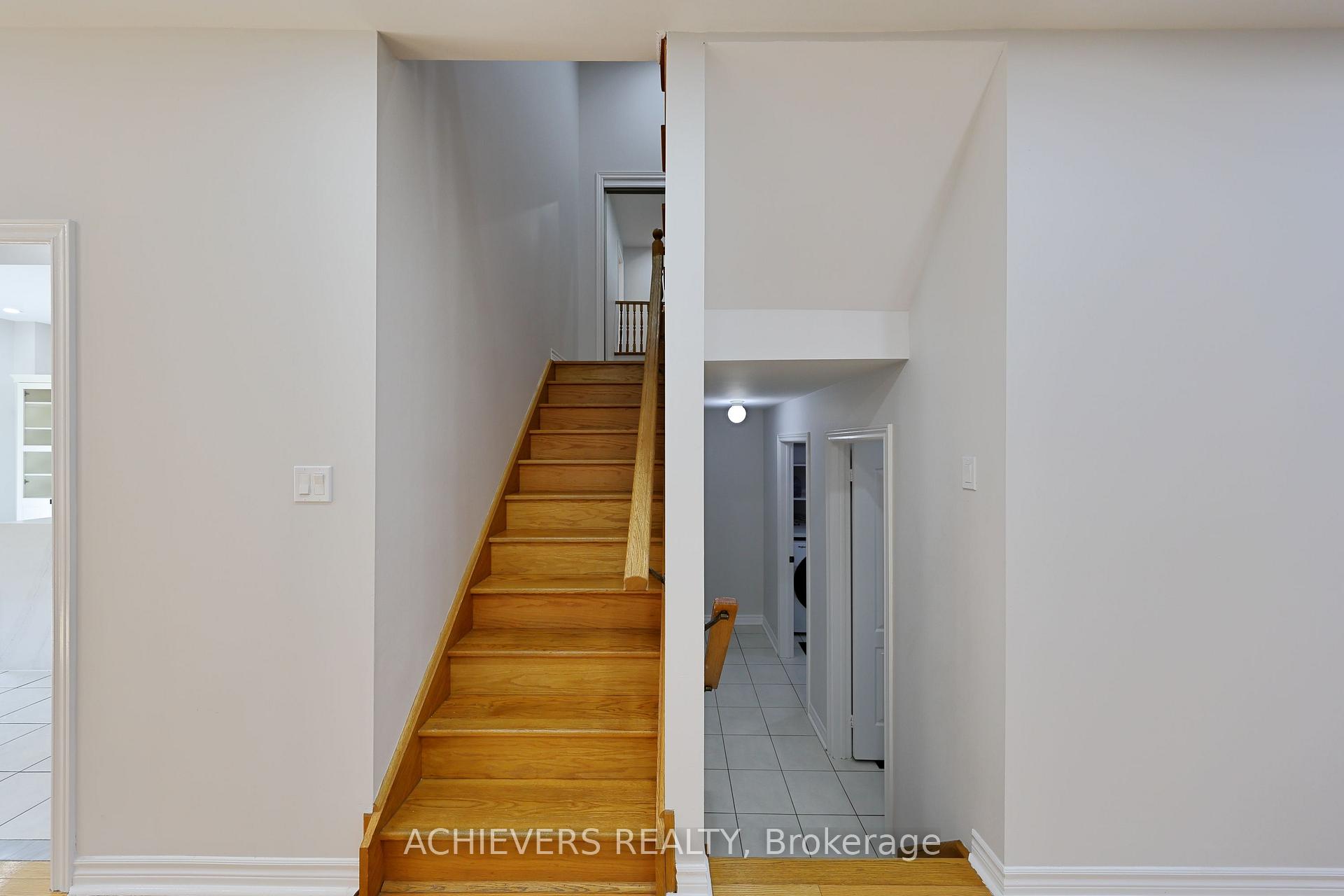 Photo 9 of 62 Sir Jacobs Crescent, Brampton, Fletcher's Meadow — HOMEH