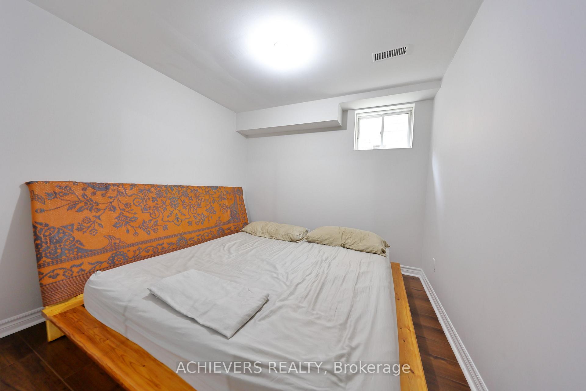 Photo 19 of 62 Sir Jacobs Crescent, Brampton, Fletcher's Meadow — HOMEH