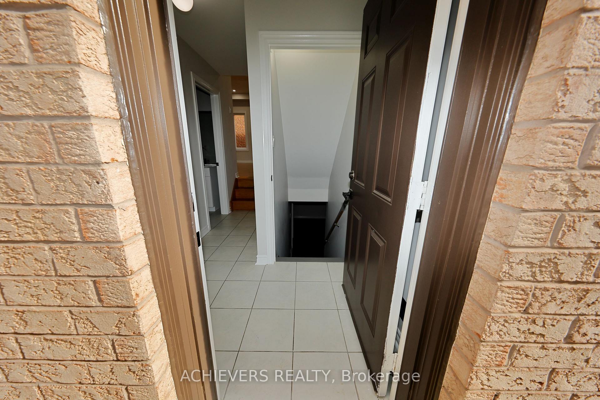 Photo 26 of 62 Sir Jacobs Crescent, Brampton, Fletcher's Meadow — HOMEH