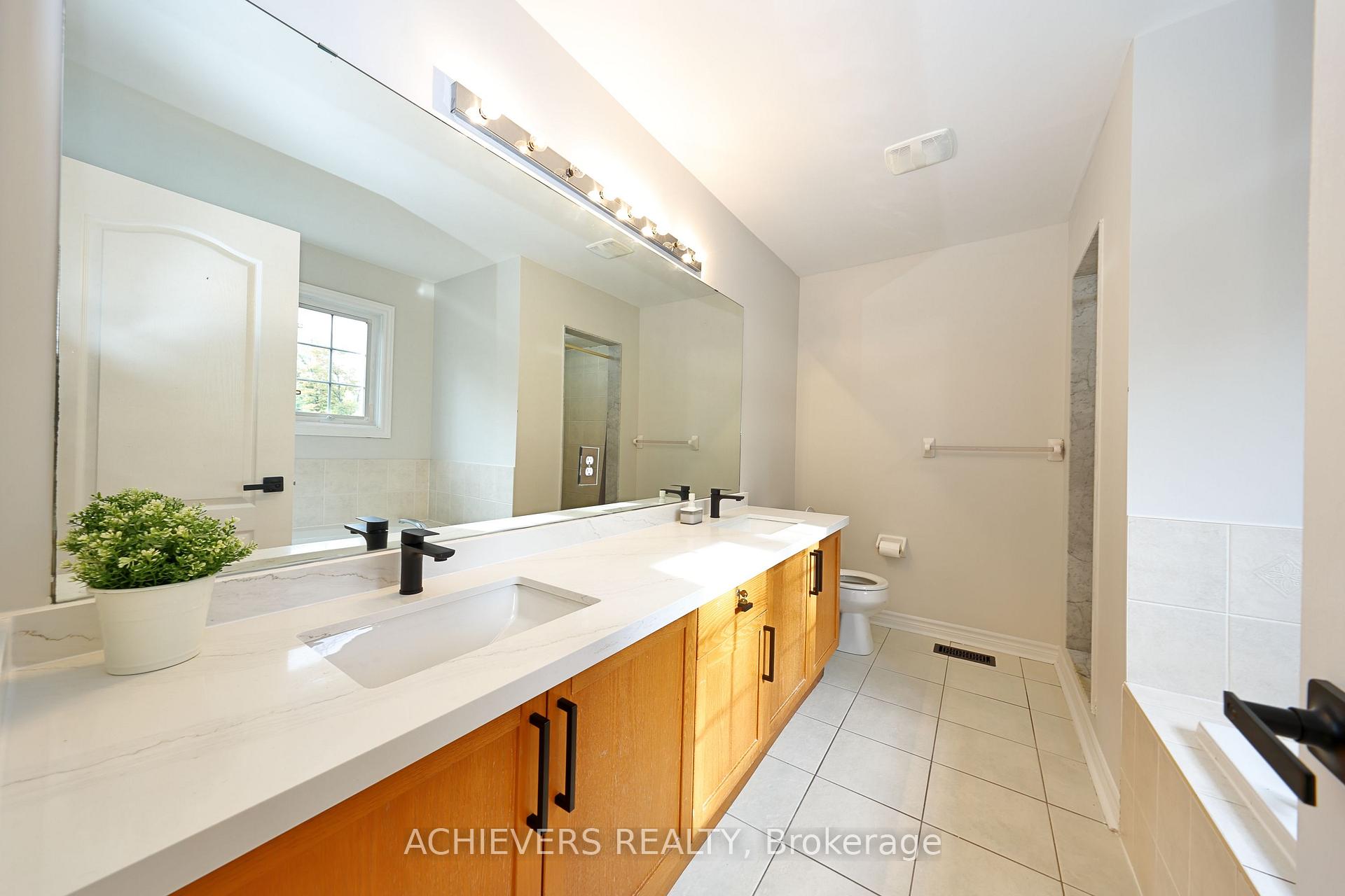 Photo 34 of 62 Sir Jacobs Crescent, Brampton, Fletcher's Meadow — HOMEH