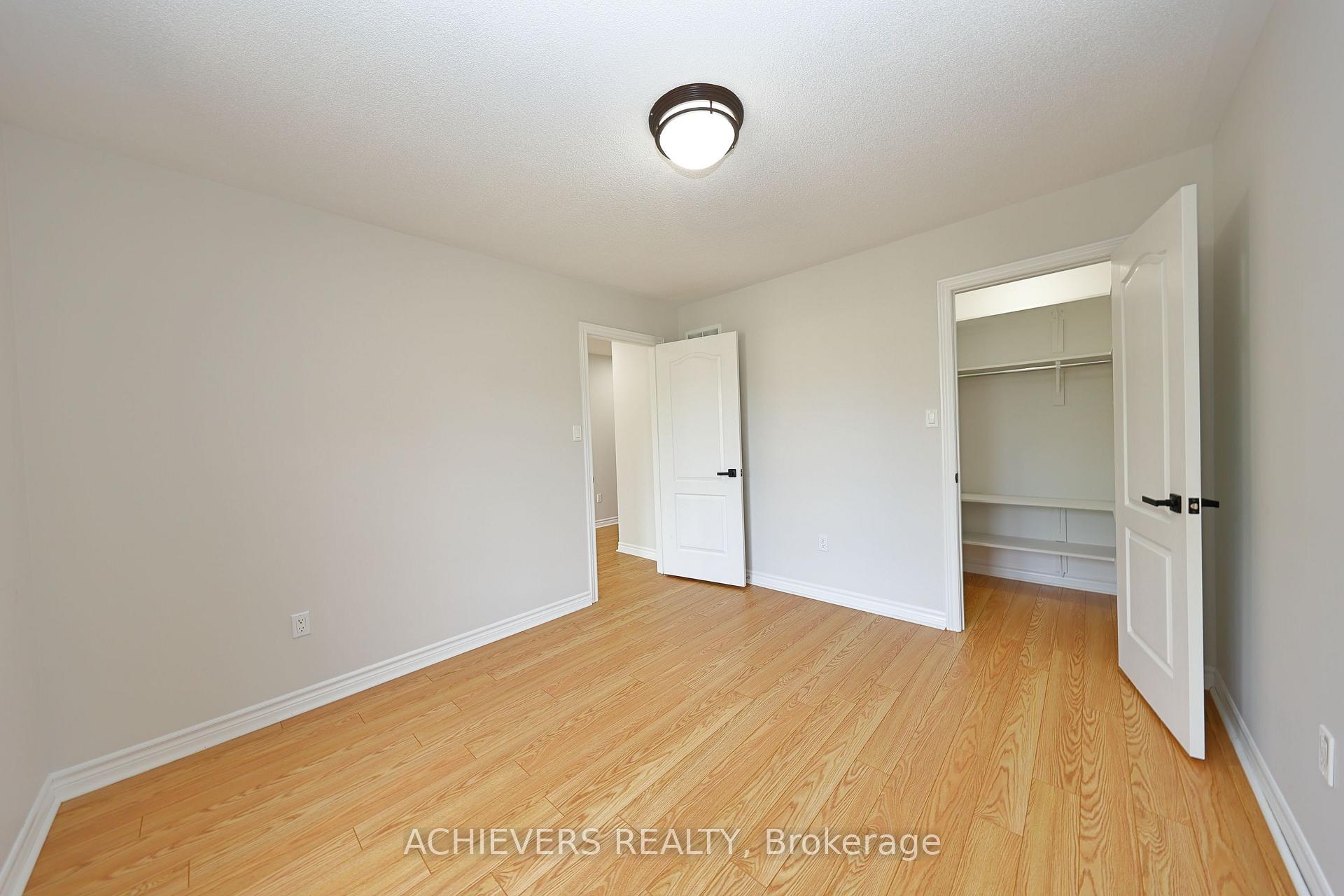 Photo 43 of 62 Sir Jacobs Crescent, Brampton, Fletcher's Meadow — HOMEH