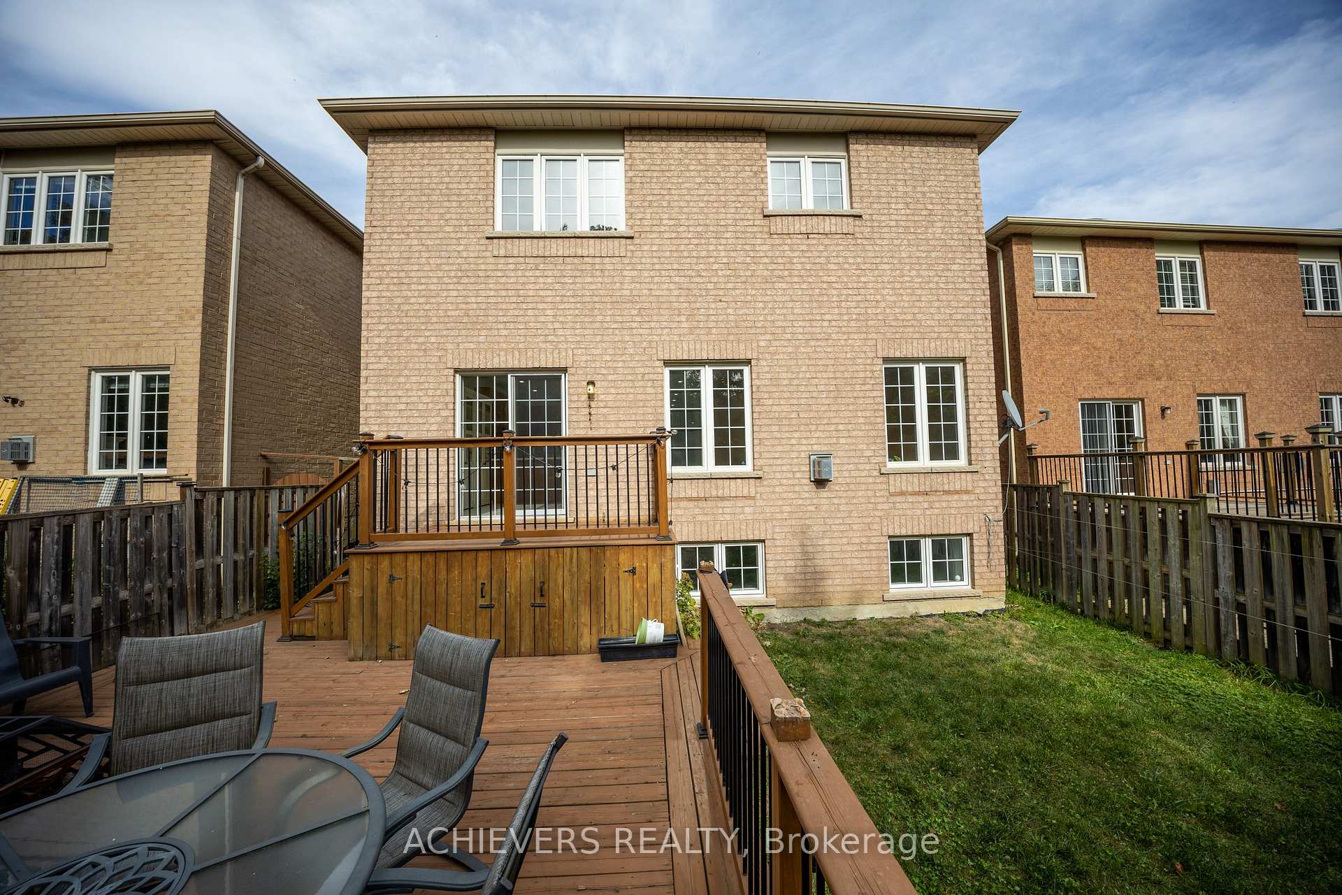 Photo 49 of 62 Sir Jacobs Crescent, Brampton, Fletcher's Meadow — HOMEH