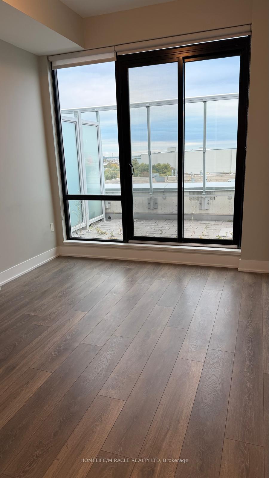 Photo 9 of Unit 617, 2908 Hwy 7, Vaughan, Concord — HOMEH