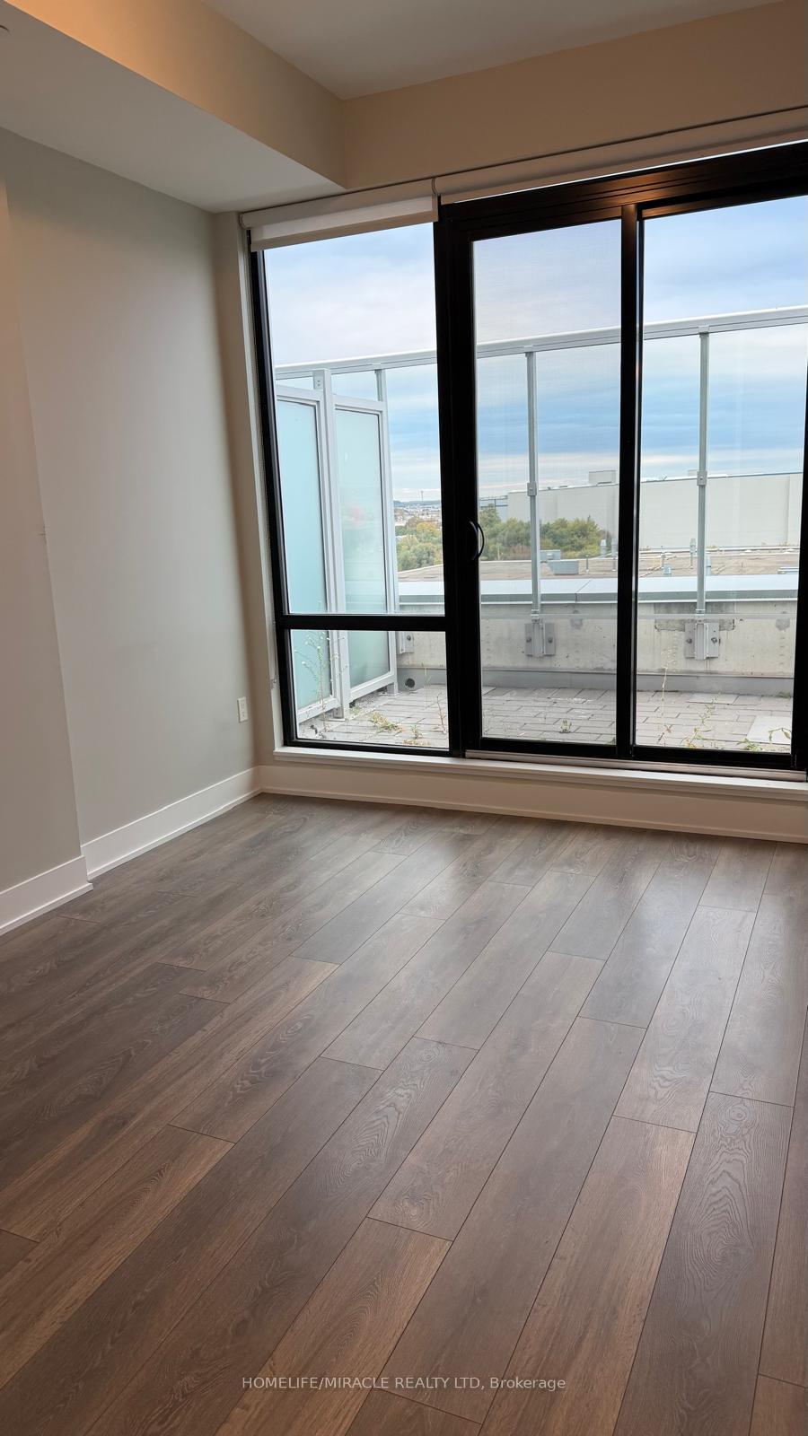 Photo 11 of Unit 617, 2908 Hwy 7, Vaughan, Concord — HOMEH