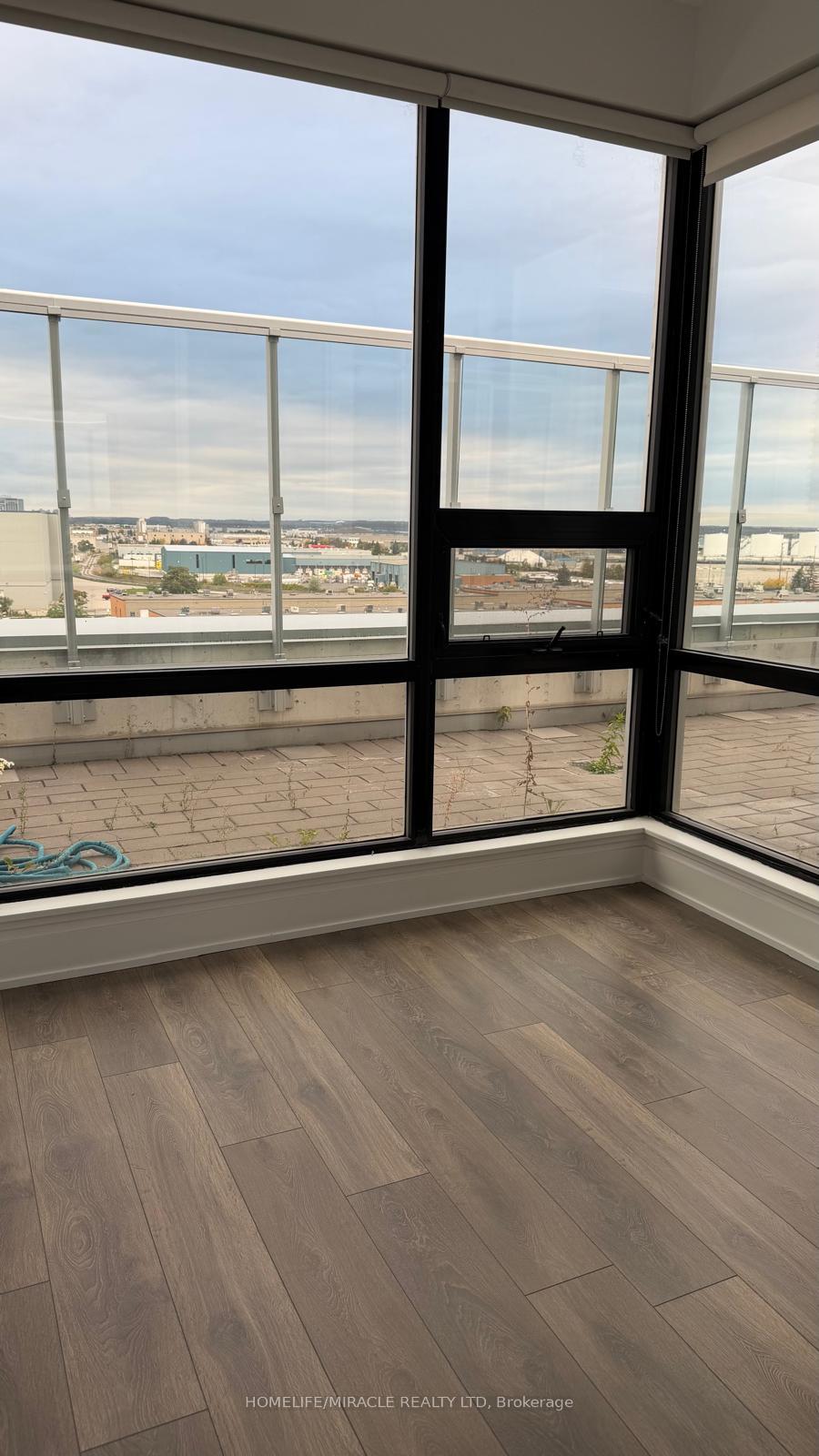 Photo 13 of Unit 617, 2908 Hwy 7, Vaughan, Concord — HOMEH