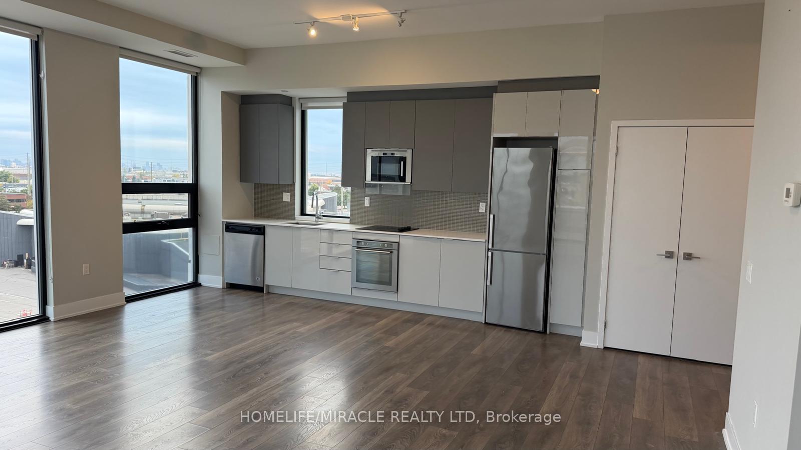 Photo 6 of Unit 617, 2908 Hwy 7, Vaughan, Concord — HOMEH